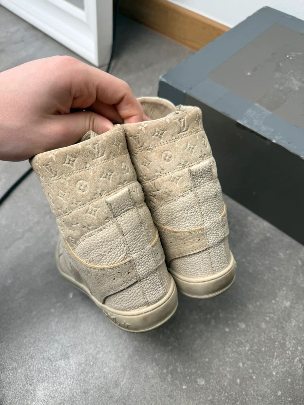 Louis Vuitton Louis Vuitton shoes sneakers luxury old money y2k 2000s Size US 9 / IT 39 - 12 Thumbnail