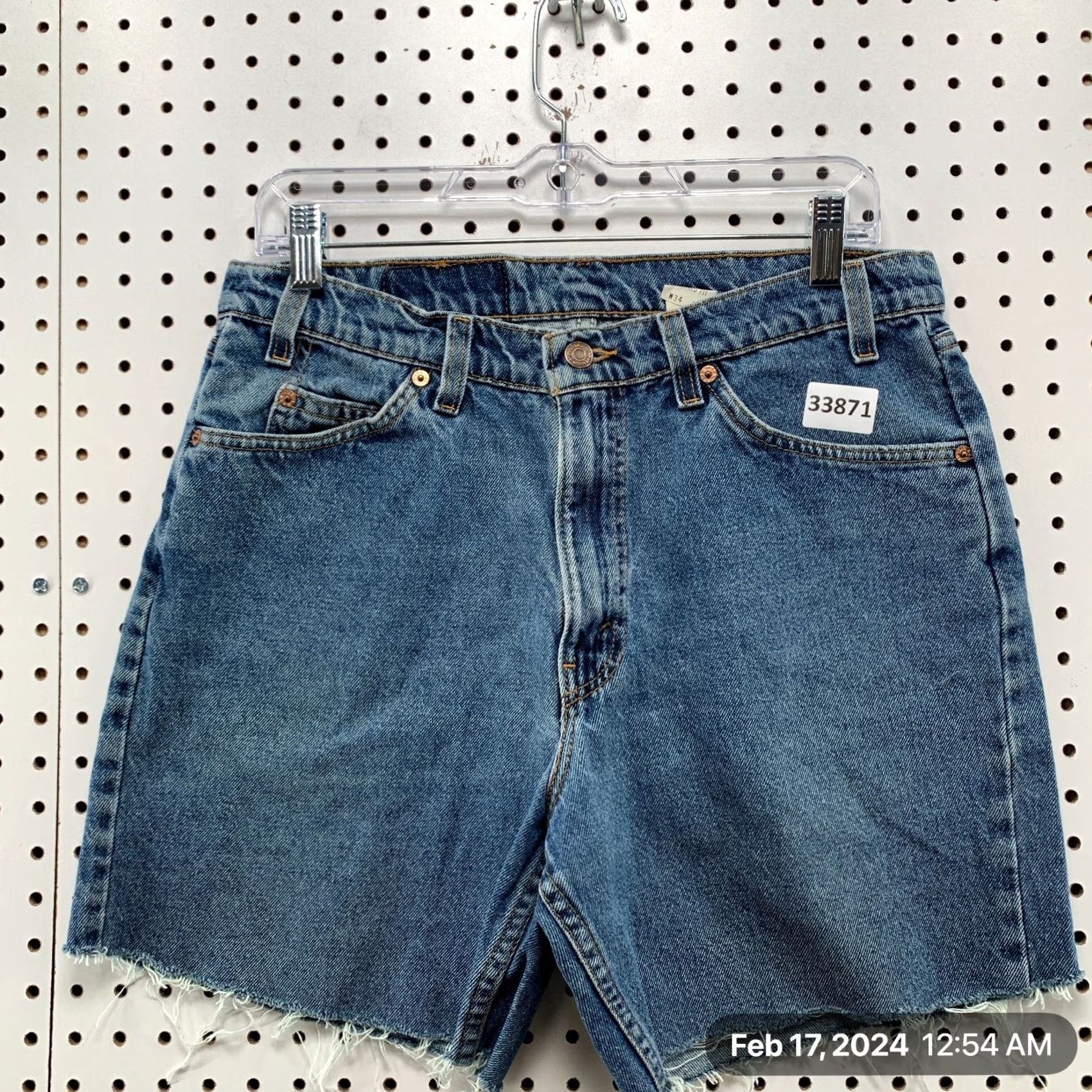 Levi's VINTAGE Levi's 90s Denim Shorts Mens 32x5 Light Wash Made USA Size US 32 / EU 48 - 6 Thumbnail
