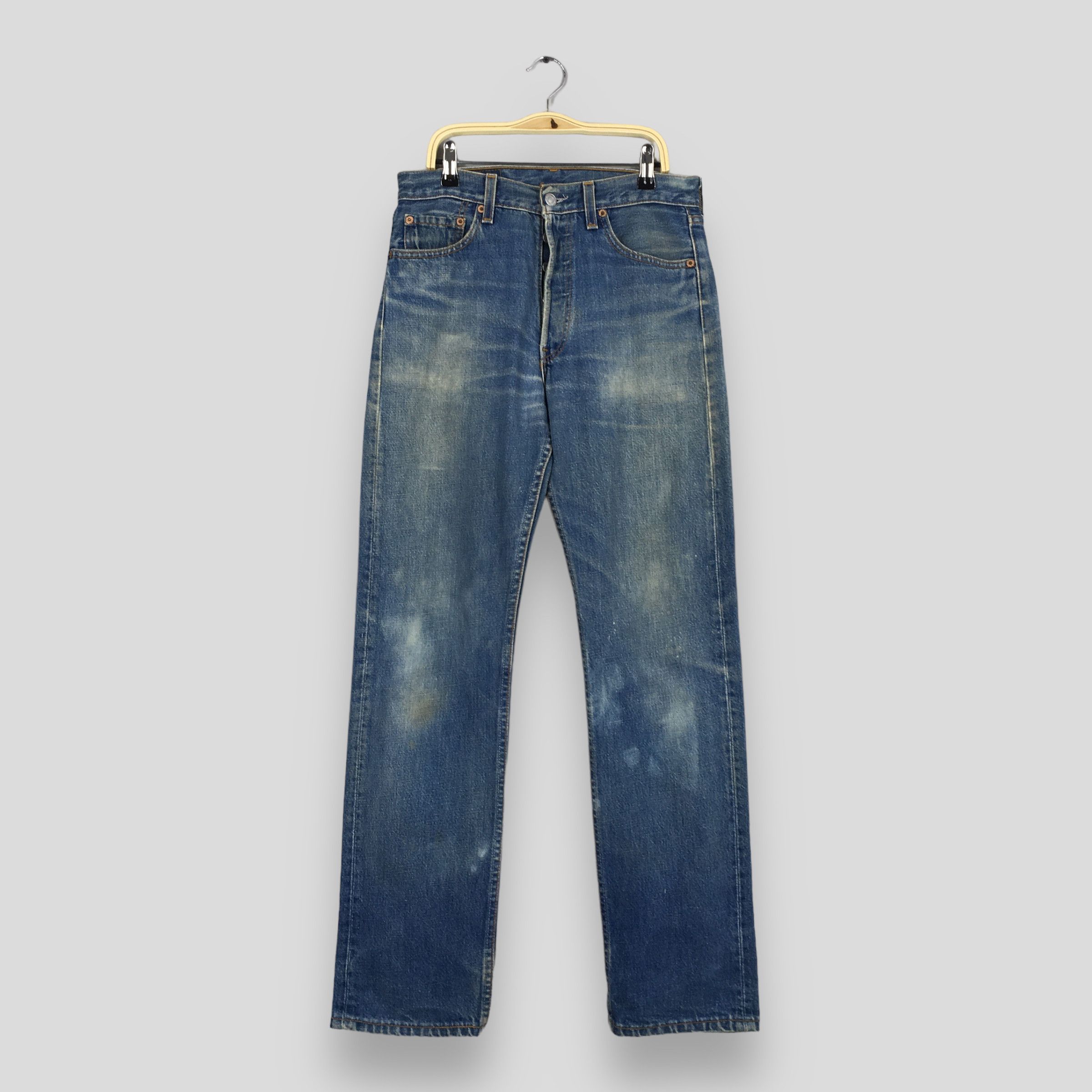 Levi's Size 28x31.5 Vintage 90s Levi's 501 Faded Blue Jeans S1121 Size US 28 / EU 44 - 1 Thumbnail