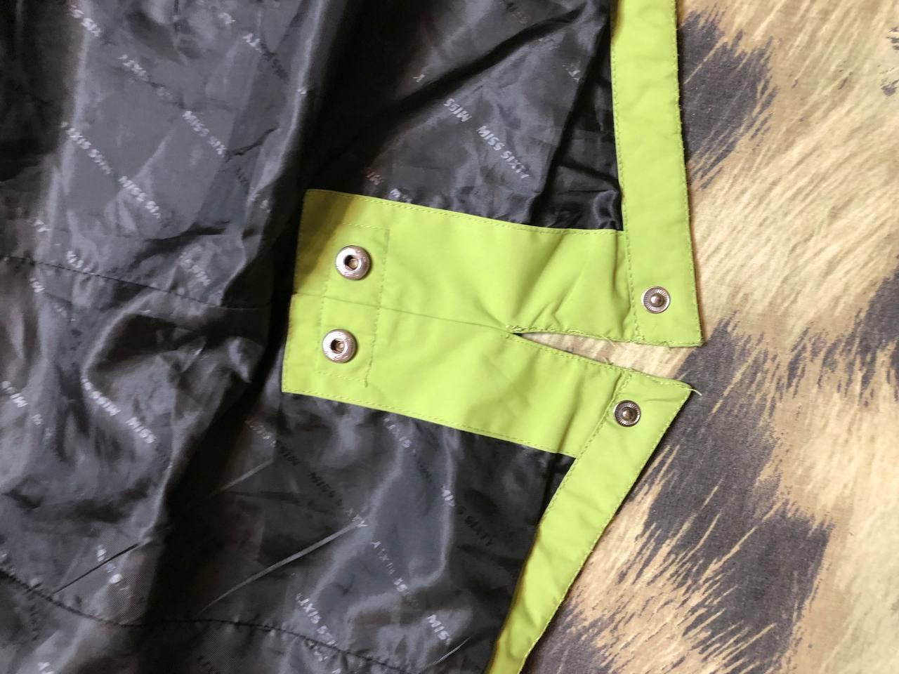 Miss Sixty vintage green jacket Y2K luxury Miss Sixty Streetwear Size L / US 10 / IT 46 - 17 Thumbnail