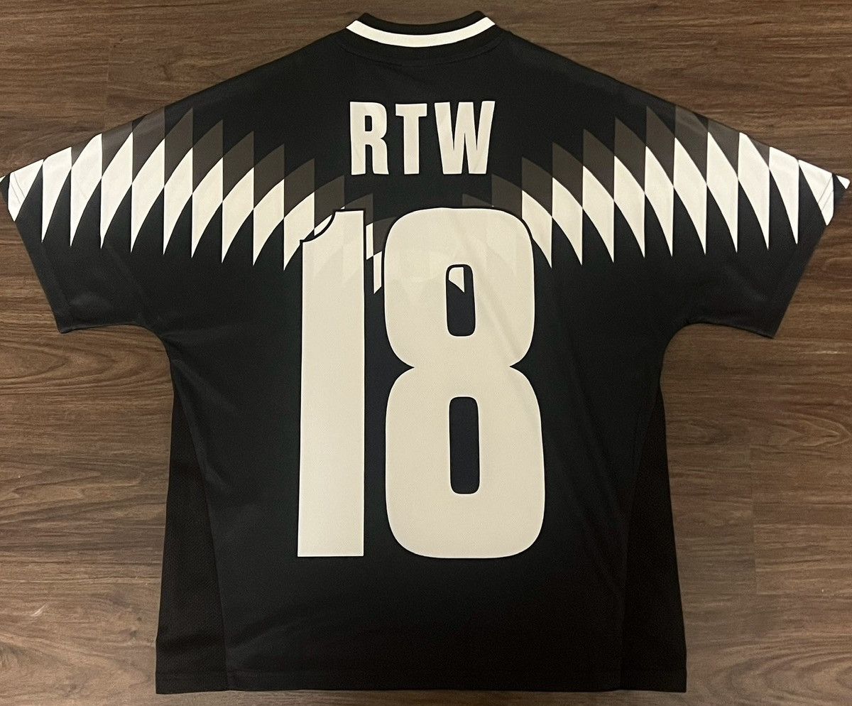 Corteiz CLUB RTW FOOTBALL JERSEY [BLACK] MEDIUM Size US M / EU 48-50 / 2 - 2 Thumbnail