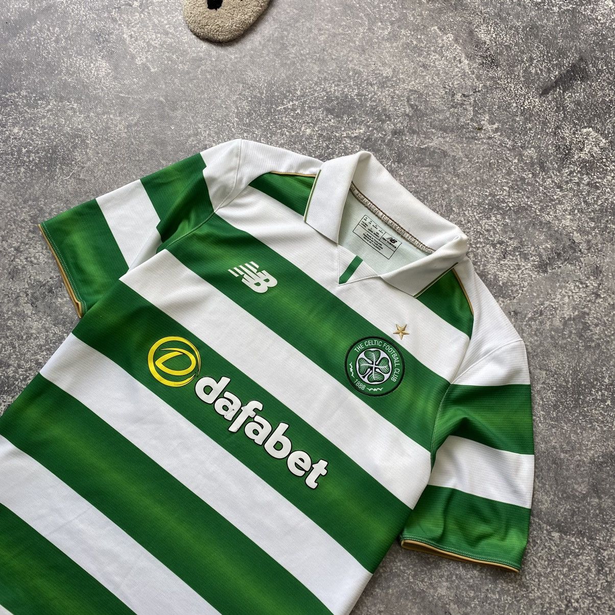 New Balance Vintage New Balance FC Celtic Home magners soccer jersey Size US M / EU 48-50 / 2 - 2 Thumbnail