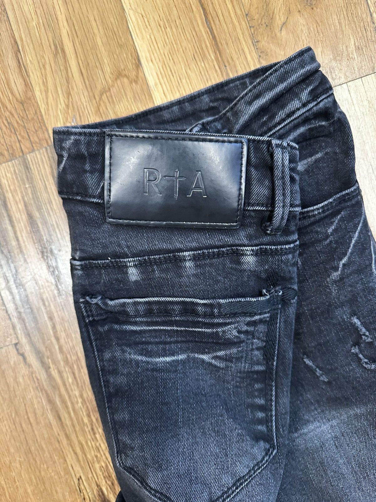 Rta RTA White Spell Distressed Black Denim Jeans Size 28 Size US 28 / EU 44 - 4 Thumbnail