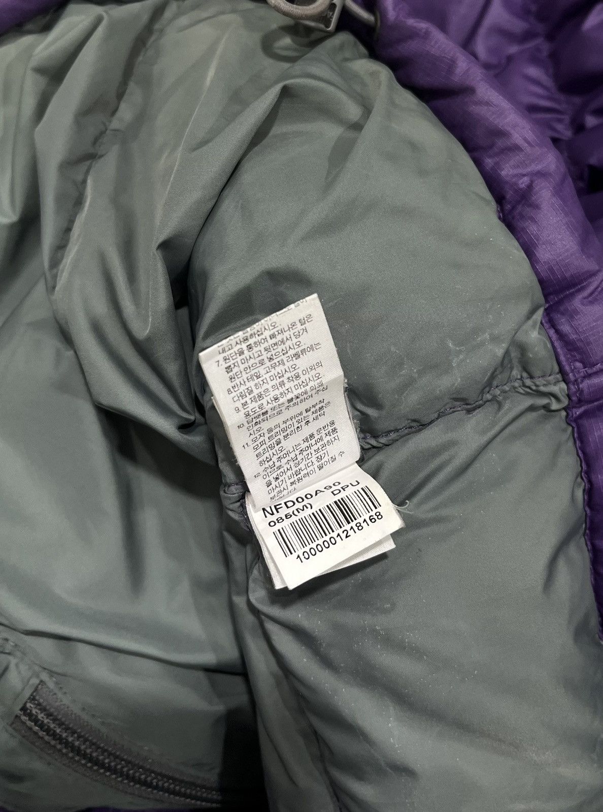 The North Face The North Face Nuptse 700 Puffer Down Jacket Size US M / EU 48-50 / 2 - 12 Thumbnail