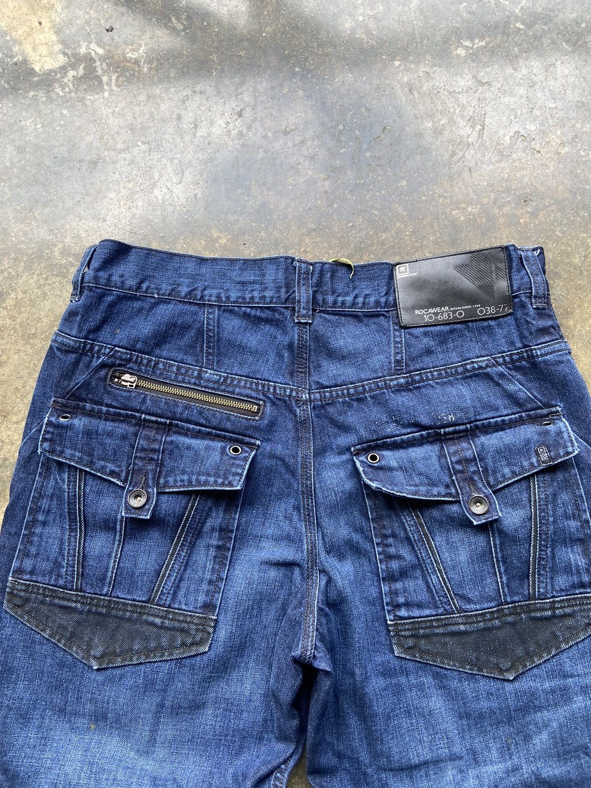 Rocawear Crazy Vintage Baggy Y2K Rocawear Style Stash Pocket Jeans Size US 36 / EU 52 - 2 Thumbnail