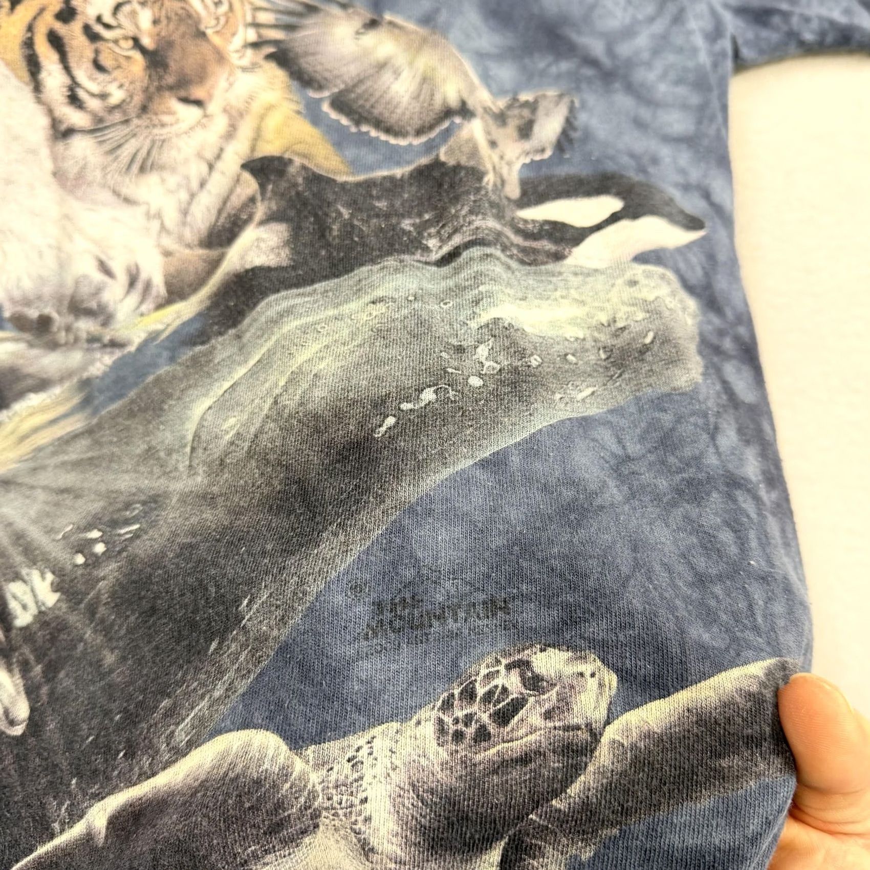 The Mountain Nike Shirt Mens Large Blue Tie Dye Animal Ocean Jungle Nature Graphic Print Size US L / EU 52-54 / 3 - 4 Thumbnail