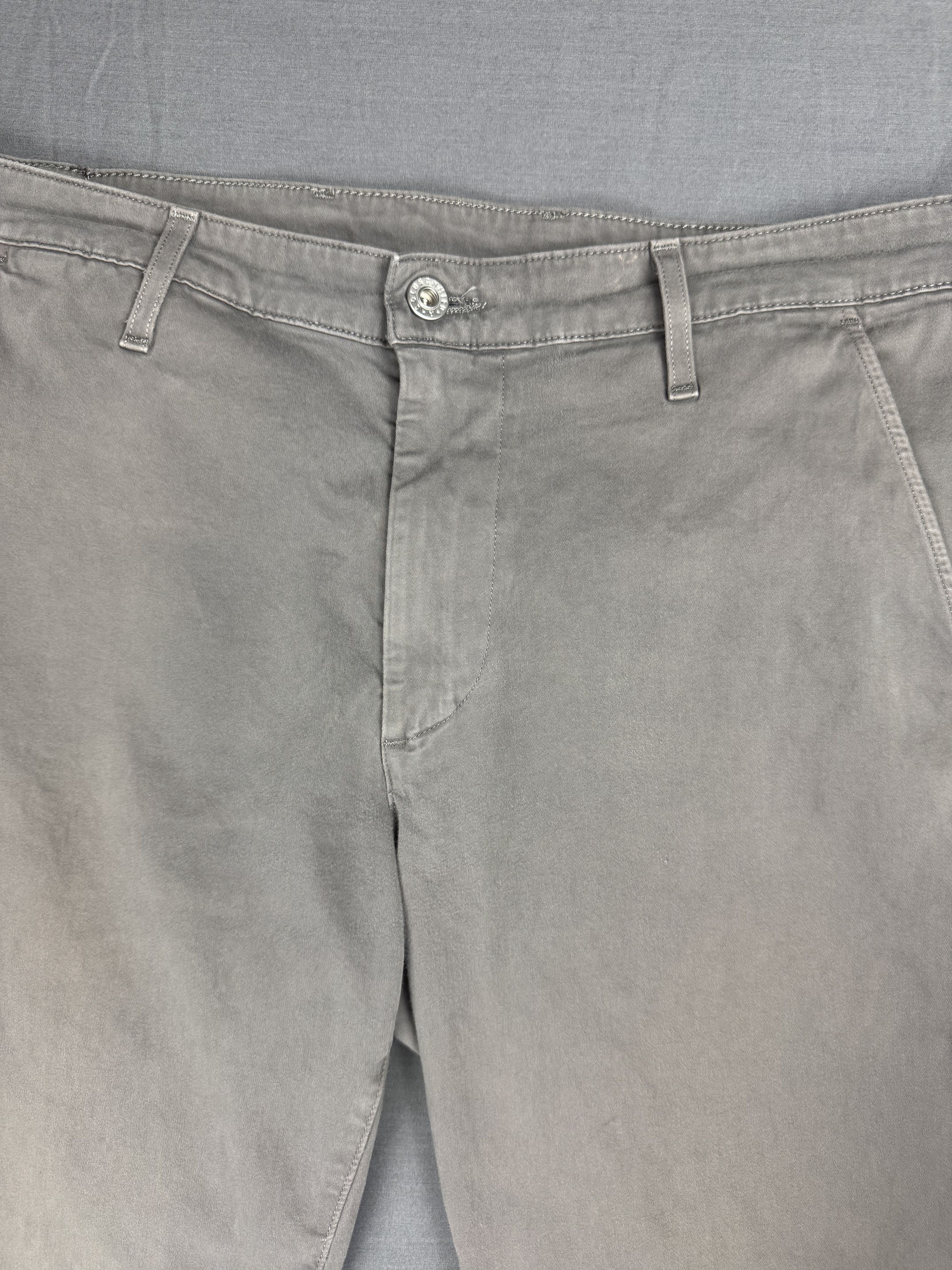 AG Adriano Goldschmied AG Adriano Goldschmied The Lux Khaki Tailored Pants 34x28 Size US 34 / EU 50 - 2 Thumbnail