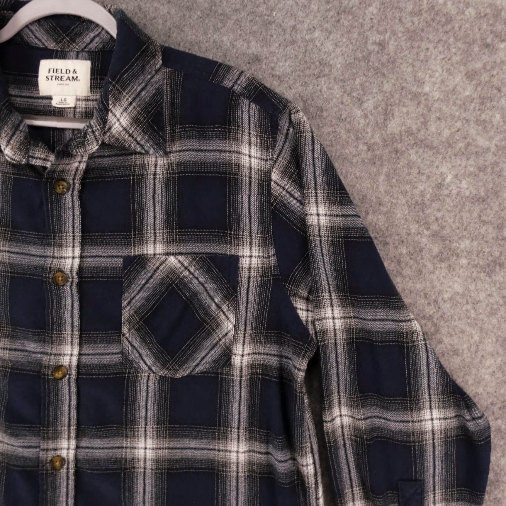 Vintage Field & Stream Shirt Mens Large Long Sleeve Button Up Navy Plaid Size US L / EU 52-54 / 3 - 6 Thumbnail