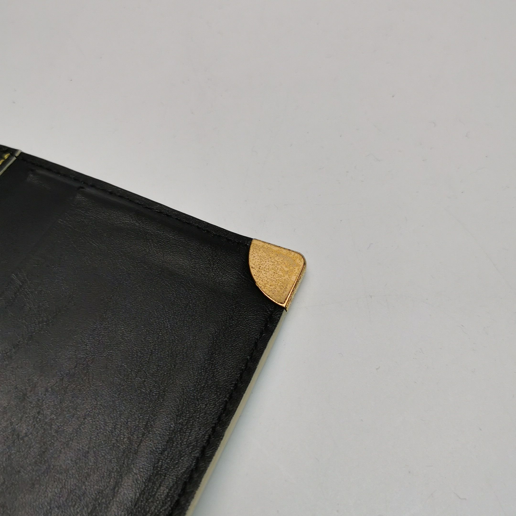 Louis Vuitton Louis Vuitton (LV) Suhari leather colorblock snap wallet -y Size ONE SIZE - 4 Thumbnail