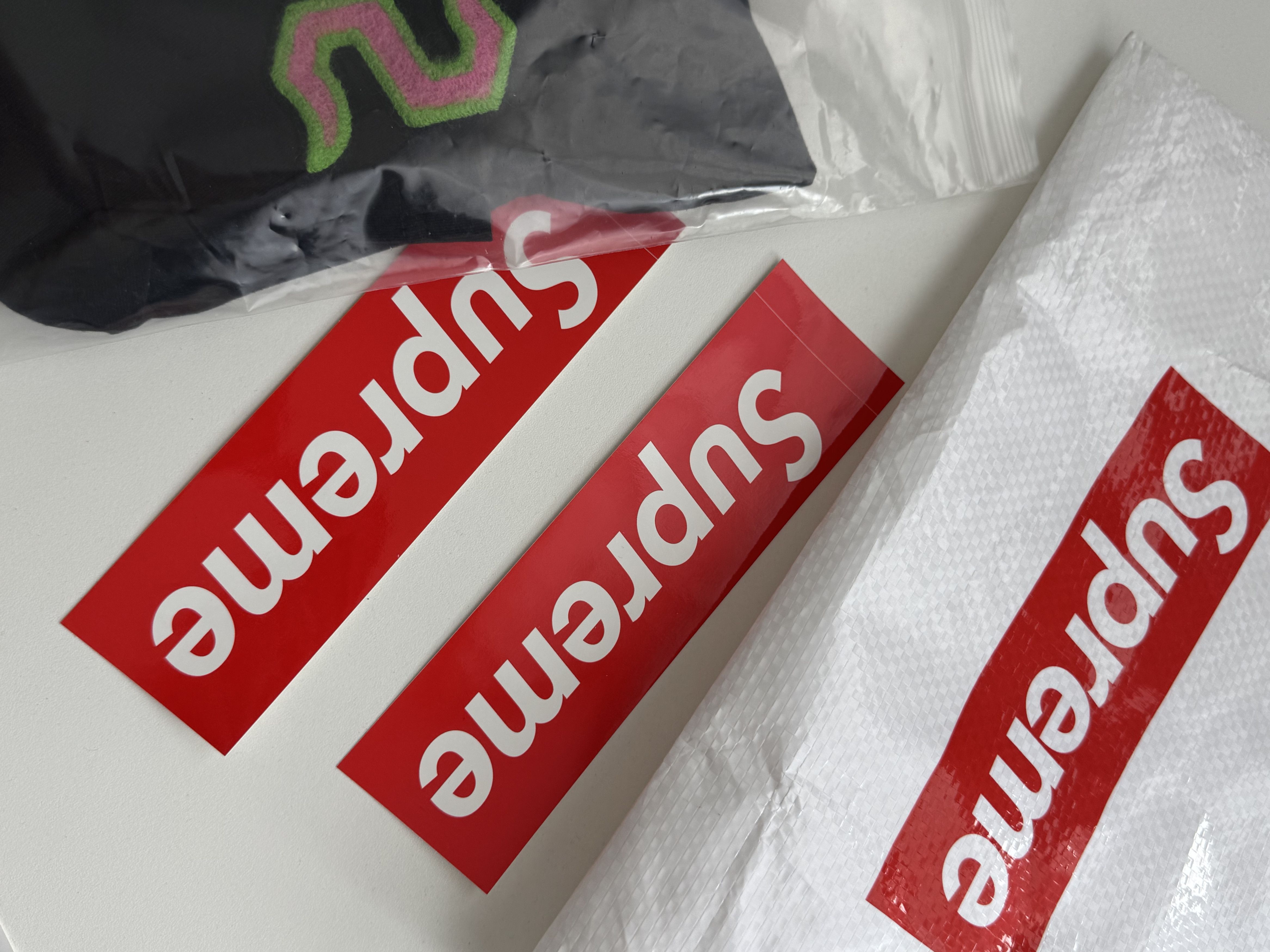 Supreme Supreme Brushed Arc S/S Top Black Size US L / EU 52-54 / 3 - 10 Thumbnail