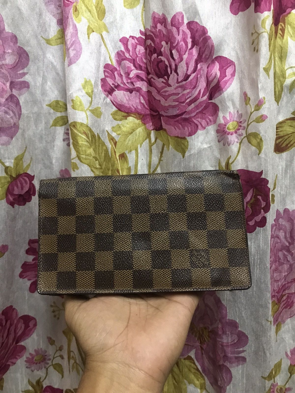 Louis Vuitton Authentic Louis Vuitton Damier Man Wallet Size ONE SIZE - 1 Thumbnail