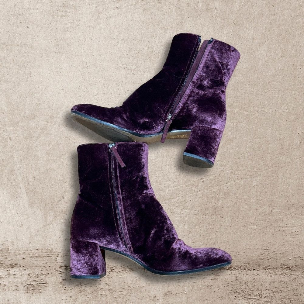 M.Gemi M. Gemi Italian Velvet Ankle Boots Size US 8 / IT 38 - 1 Thumbnail