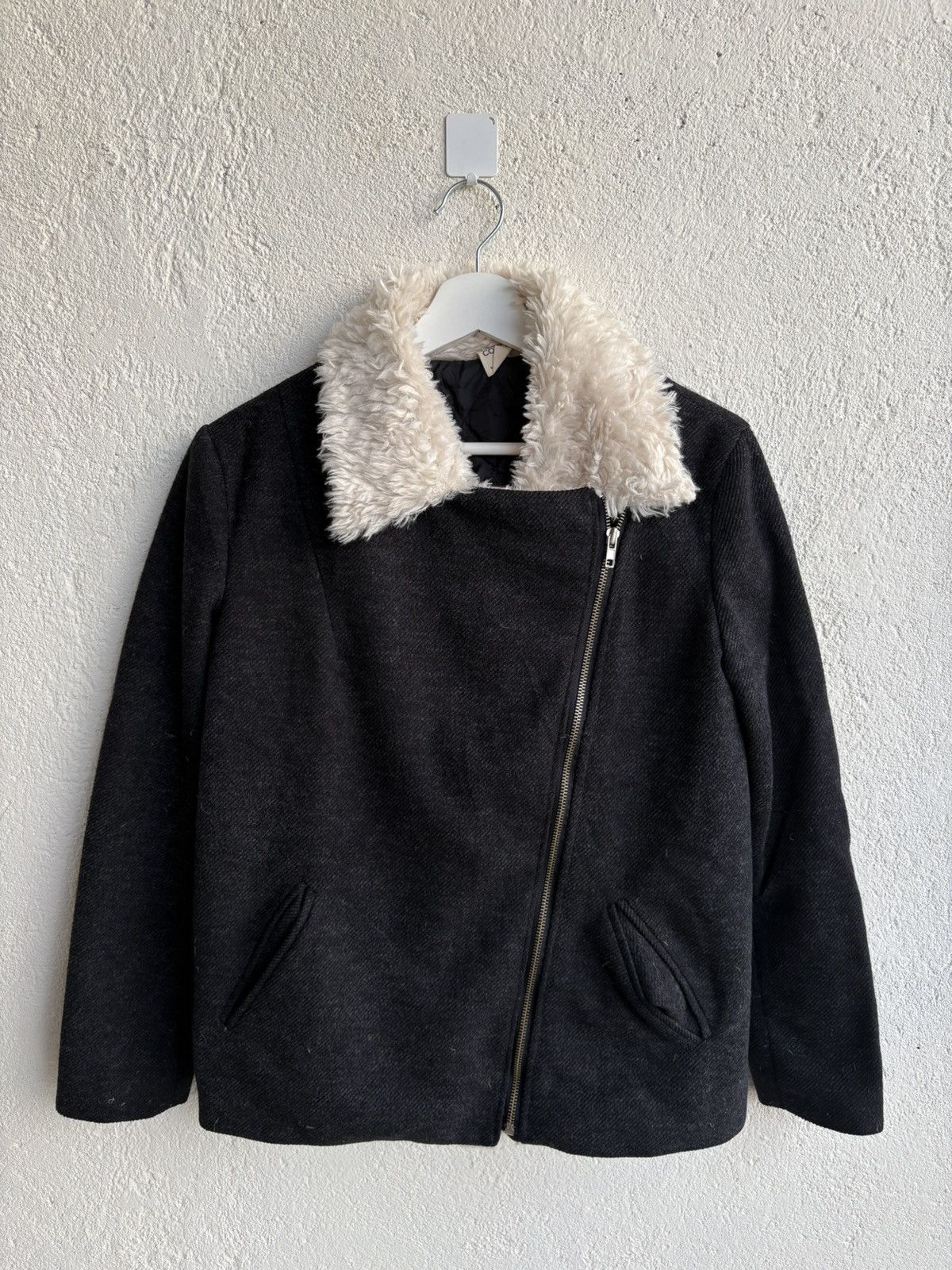2000s Real coco japan fur asymetrical jacket Vkei style