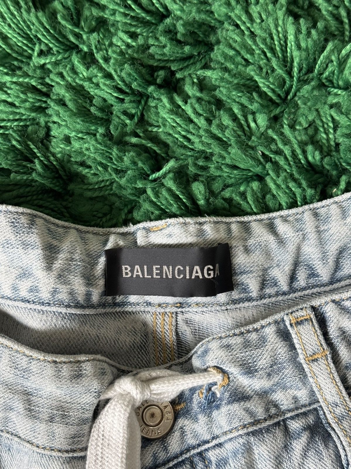 Balenciaga Balenciaga Denim Shorts Size US 33 - 4 Thumbnail