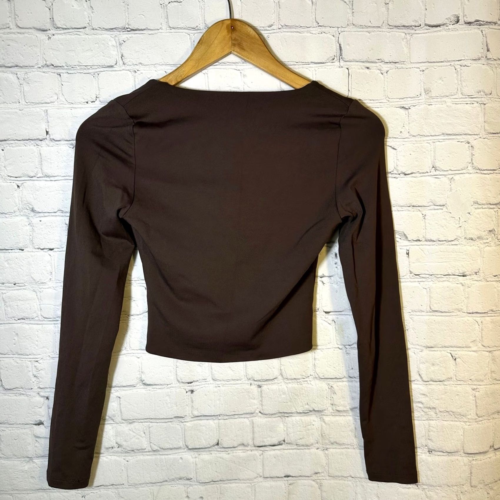 Vintage Babaton Contour V-Neck Long Sleeve Cropped Top Womens XS Rich Mocha Brown Knit Nylon Blend Solid Size XS / US 0-2 / IT 36-38 - 7 Thumbnail
