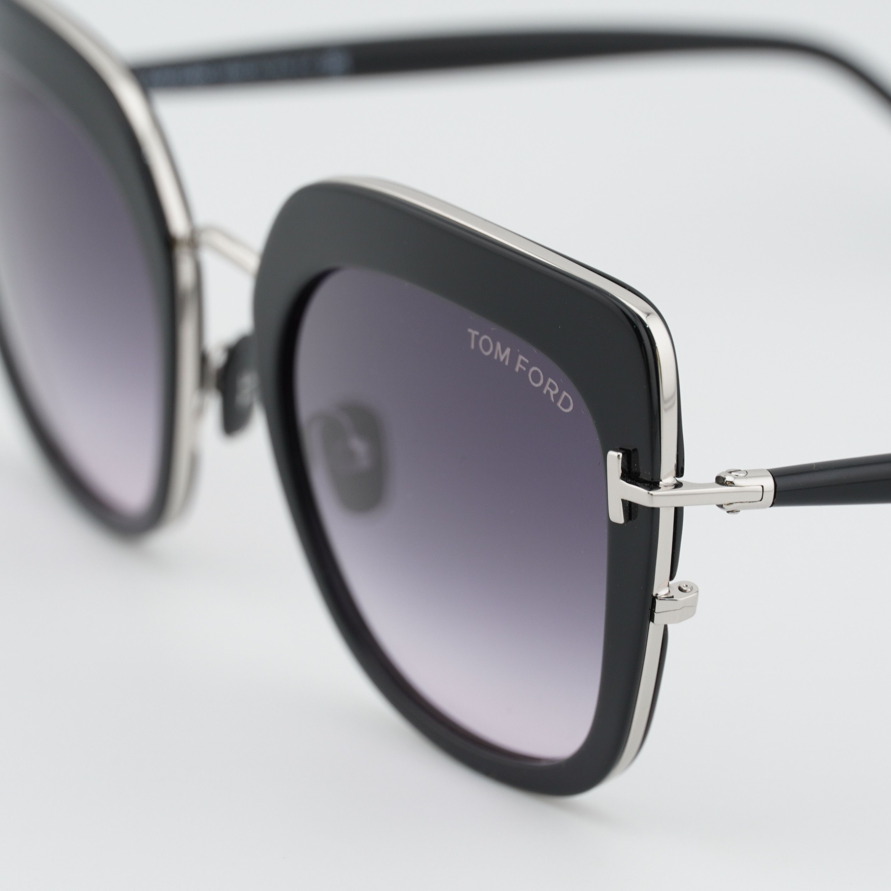 Tom Ford Tom Ford Virginia FT0945 05B Sunglasses Black Cat Eye Frame Size ONE SIZE - 3 Thumbnail