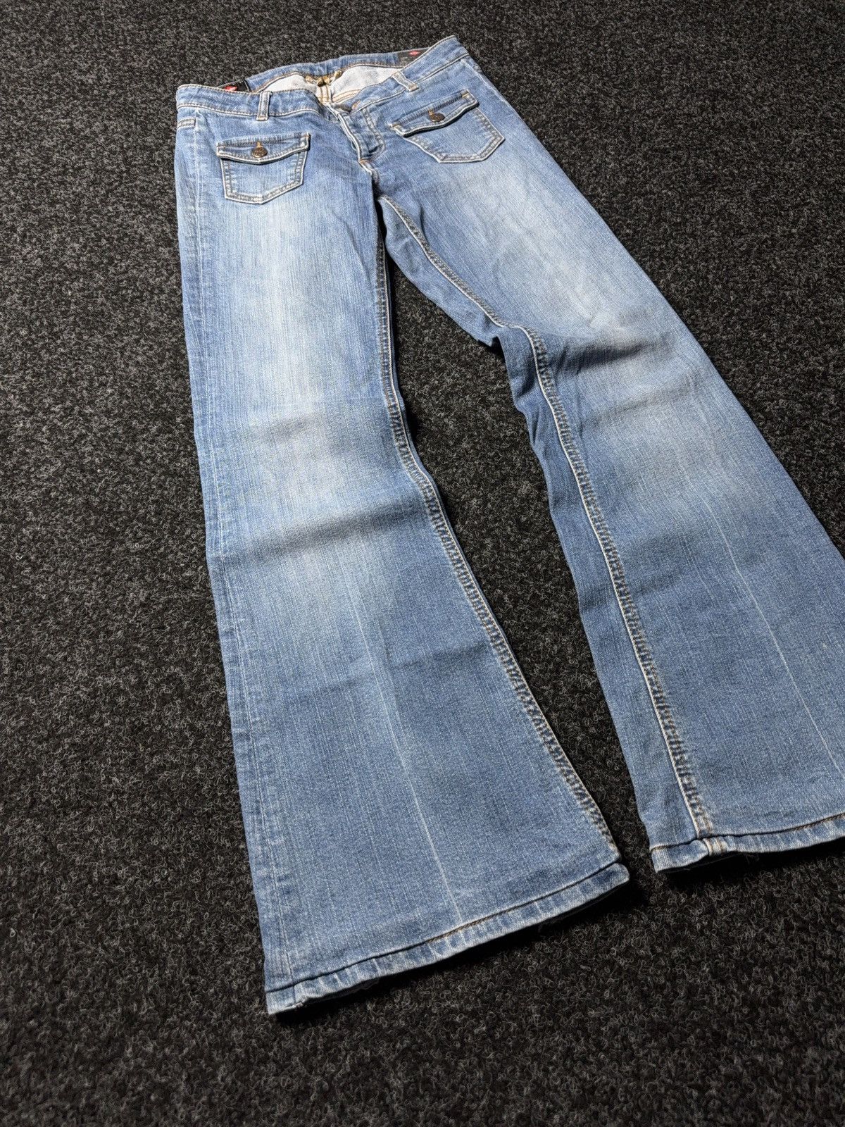 Le Grande Bleu (L.G.B.) Retro 00s Opium Lee Cooper Y2K Low Rise Flared Bootcut Jeans Size 25" / US 0 / IT 36 - 2 Thumbnail