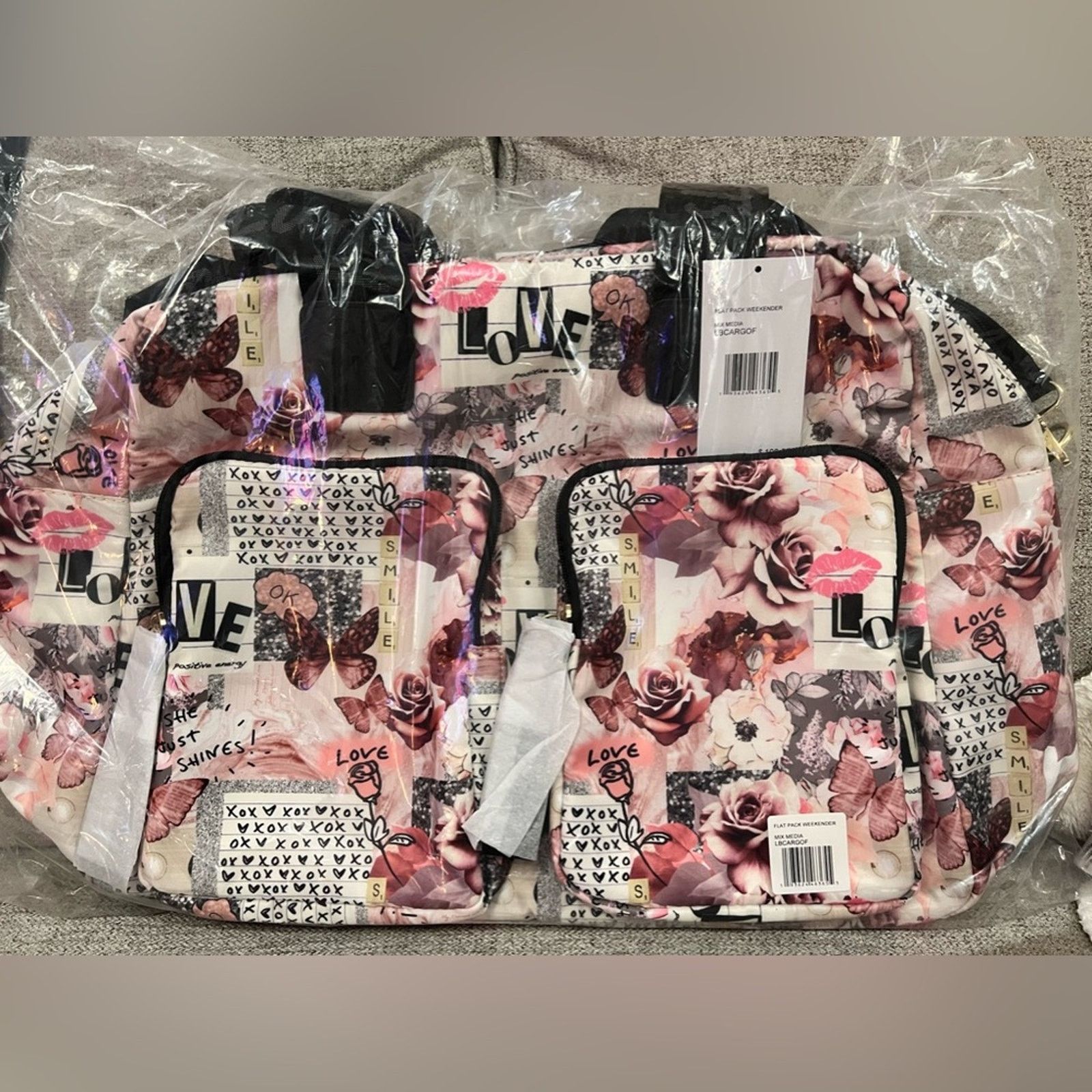 Betsey Johnson LUV BETSEY Flat Pack Weekender With Front Pockets Size ONE SIZE - 5 Thumbnail