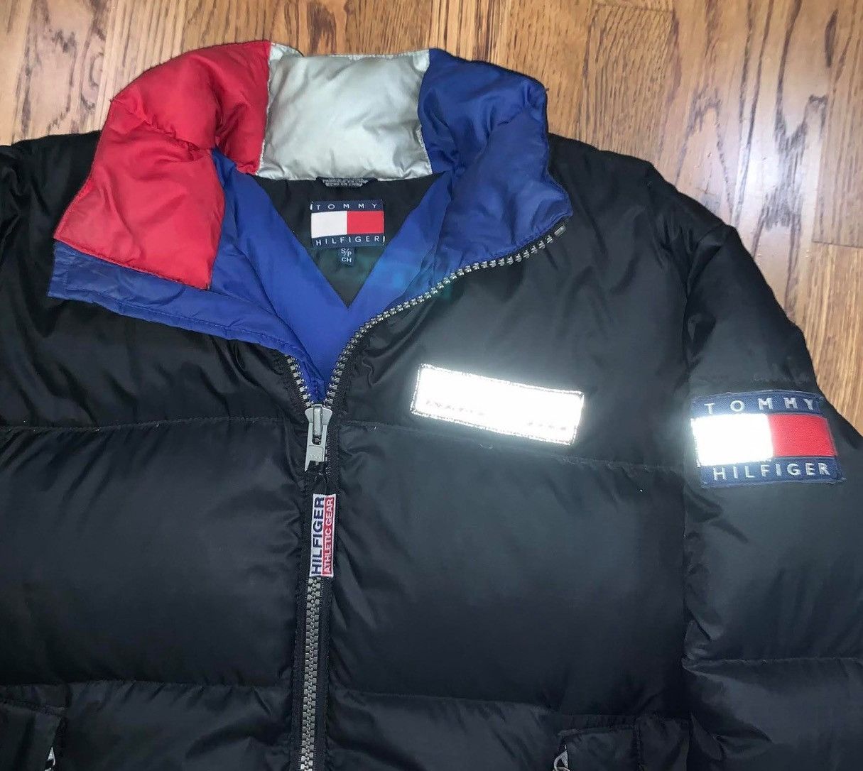 Tommy Hilfiger Vintage Tommy Hilfiger Athletic Gear Bubble Jacket (Size S) Size US S / EU 44-46 / 1 - 2 Thumbnail