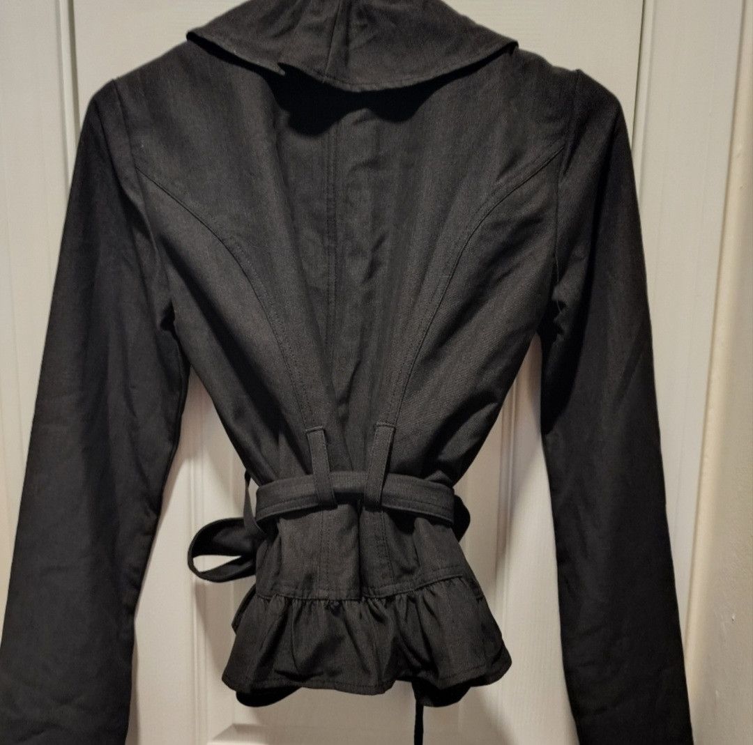 Other NWOT Iz Byer Charcoal Black Ruffle Blazer Jacket S Size S / US 4 / IT 40 - 3 Thumbnail