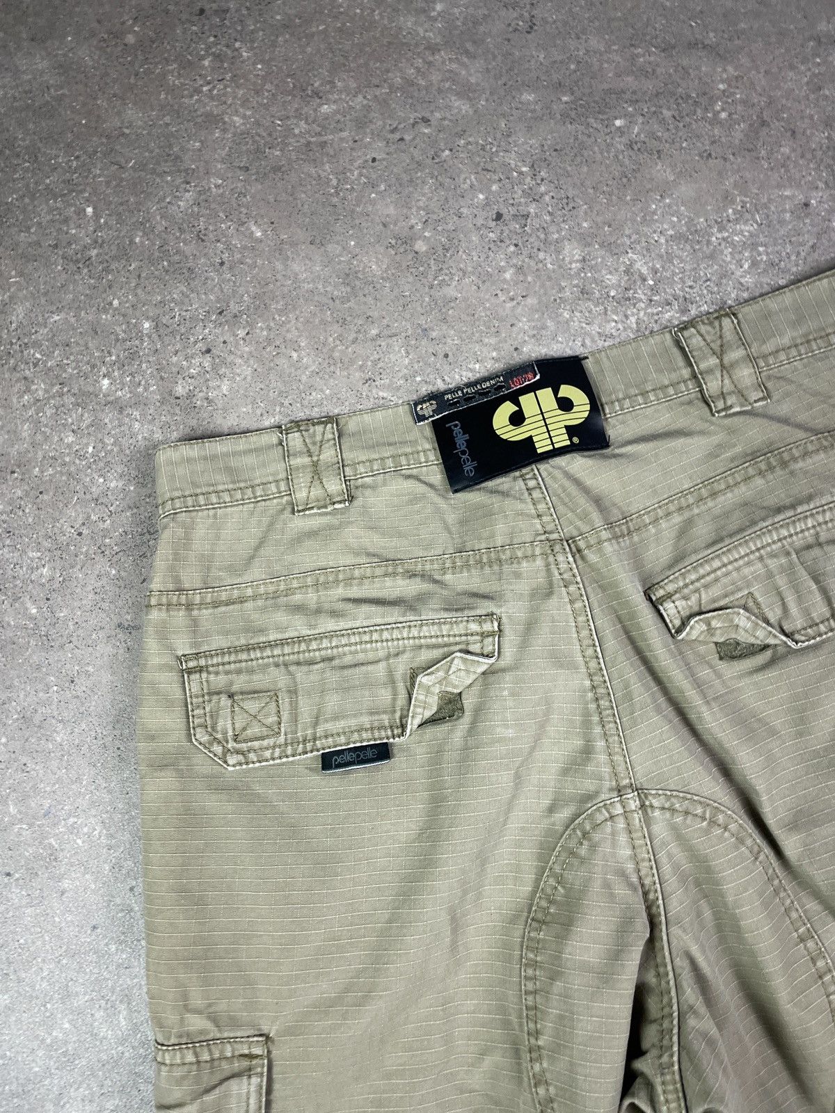 Pelle Pelle × Vintage Vintage Y2K pelle pelle hip hop baggy cargo pants Size US 32 / EU 48 - 8 Thumbnail