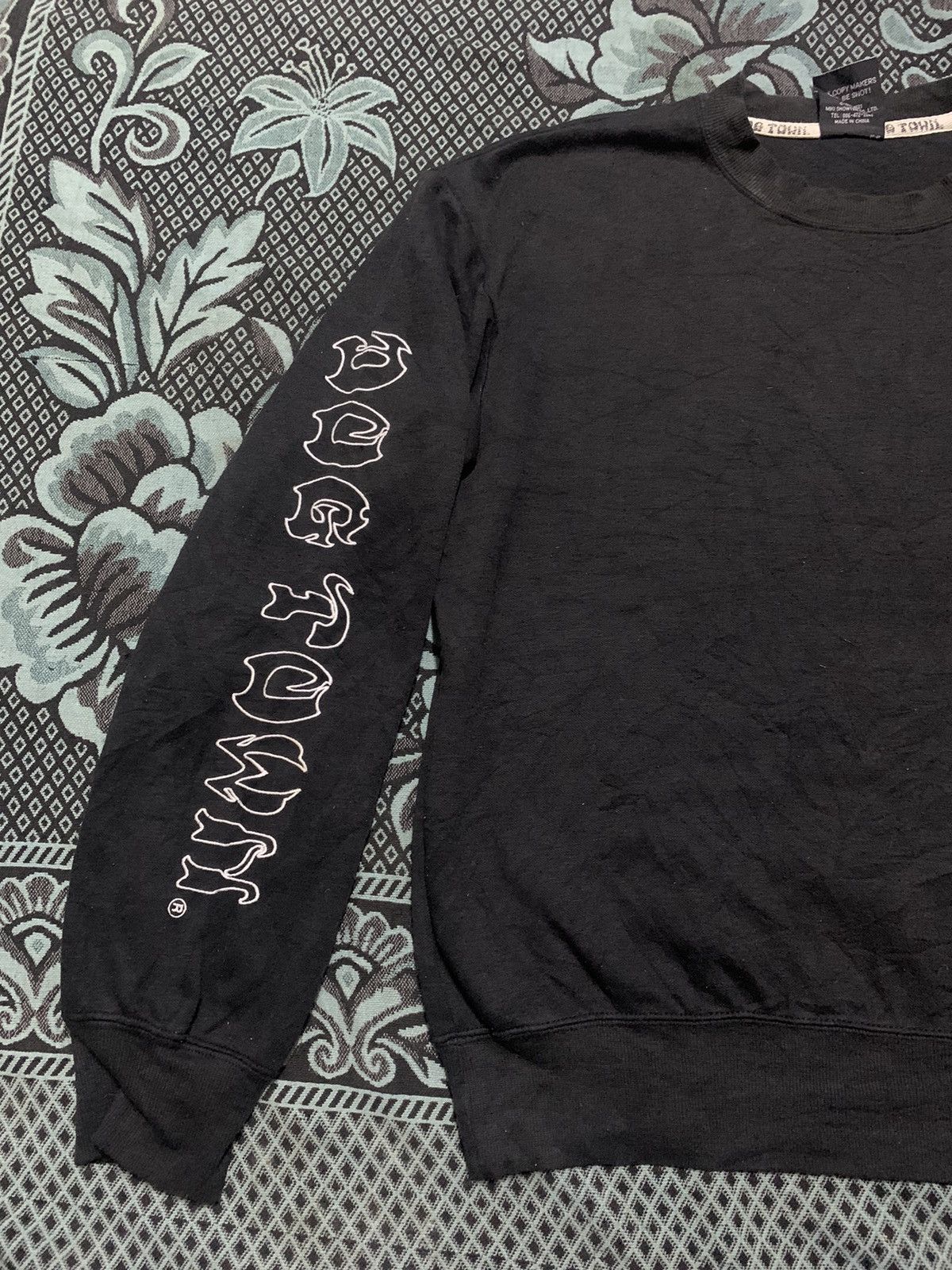 Dogtown × Japanese Brand Y2K DOG TOWN SPELL OUT ON SLEEVE SWEATSHIRT Size US L / EU 52-54 / 3 - 4 Thumbnail