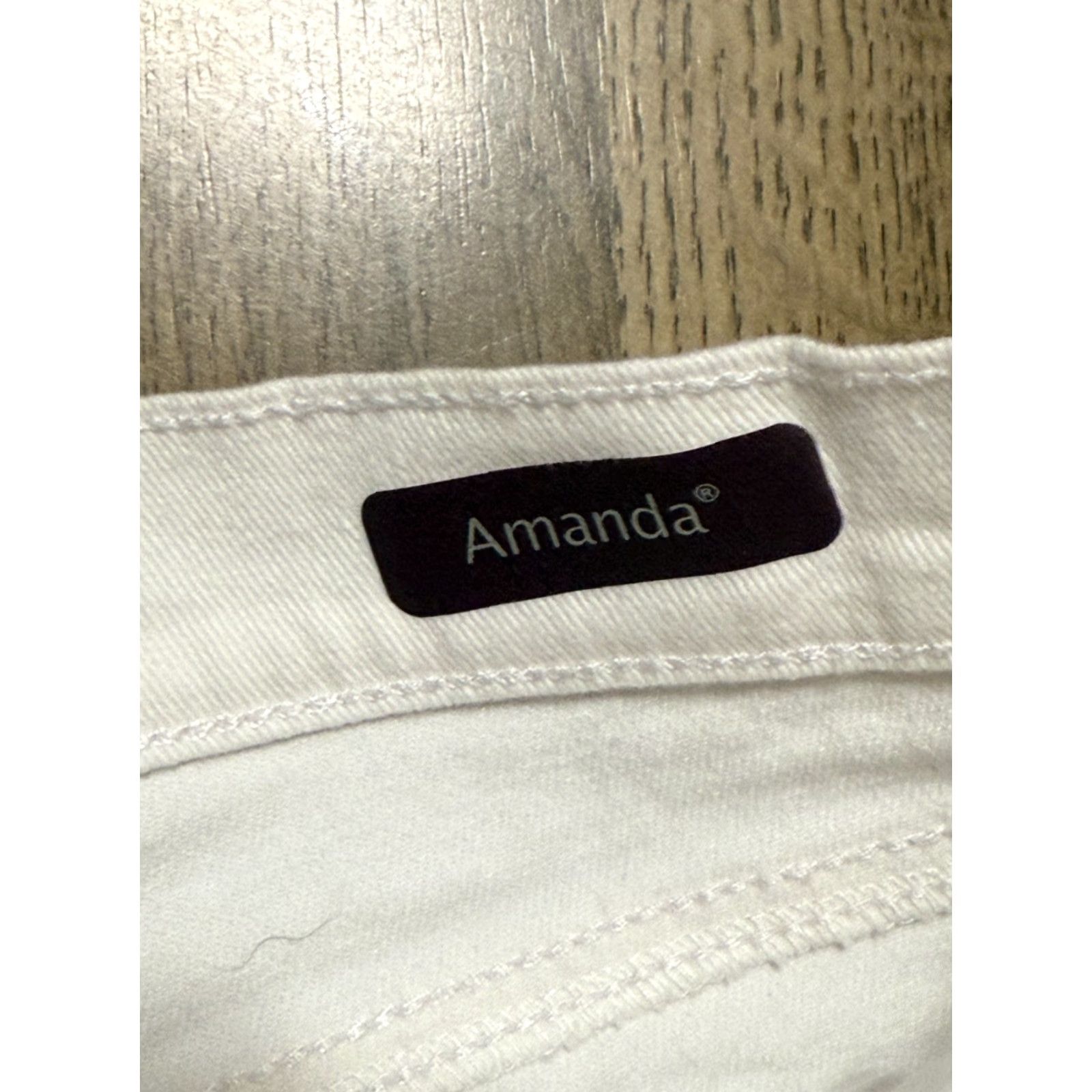 Gloria Vanderbilt Gloria Vanderbilt Amanda Jeans Capris White 12 Regular Stretch Denim 5-Pocket Pressed Rise High Ladies Womens Size 34" / US 12 / IT 48 - 5 Thumbnail