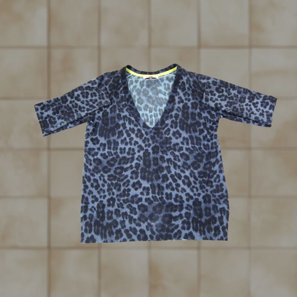 Juicy Couture Juicy Couture Sweate Womens Large Blue Black Leopard Cashmere Wool V-Neck Lounge Size L / US 10 / IT 46 - 1 Thumbnail