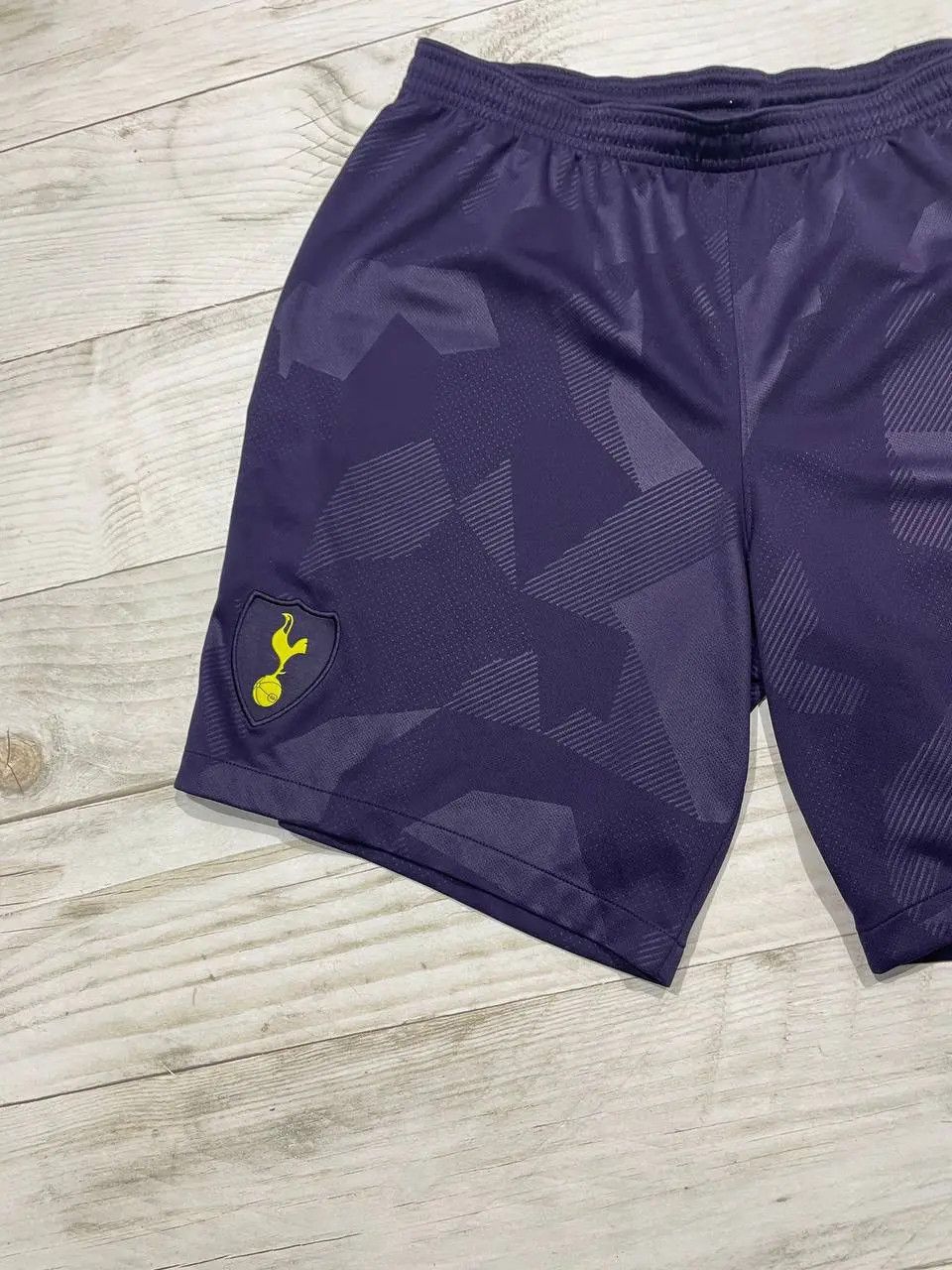 Nike Nike Tottenham Hotspur 2017 2018 Third Shorts Football Size US 34 / EU 50 - 2 Thumbnail