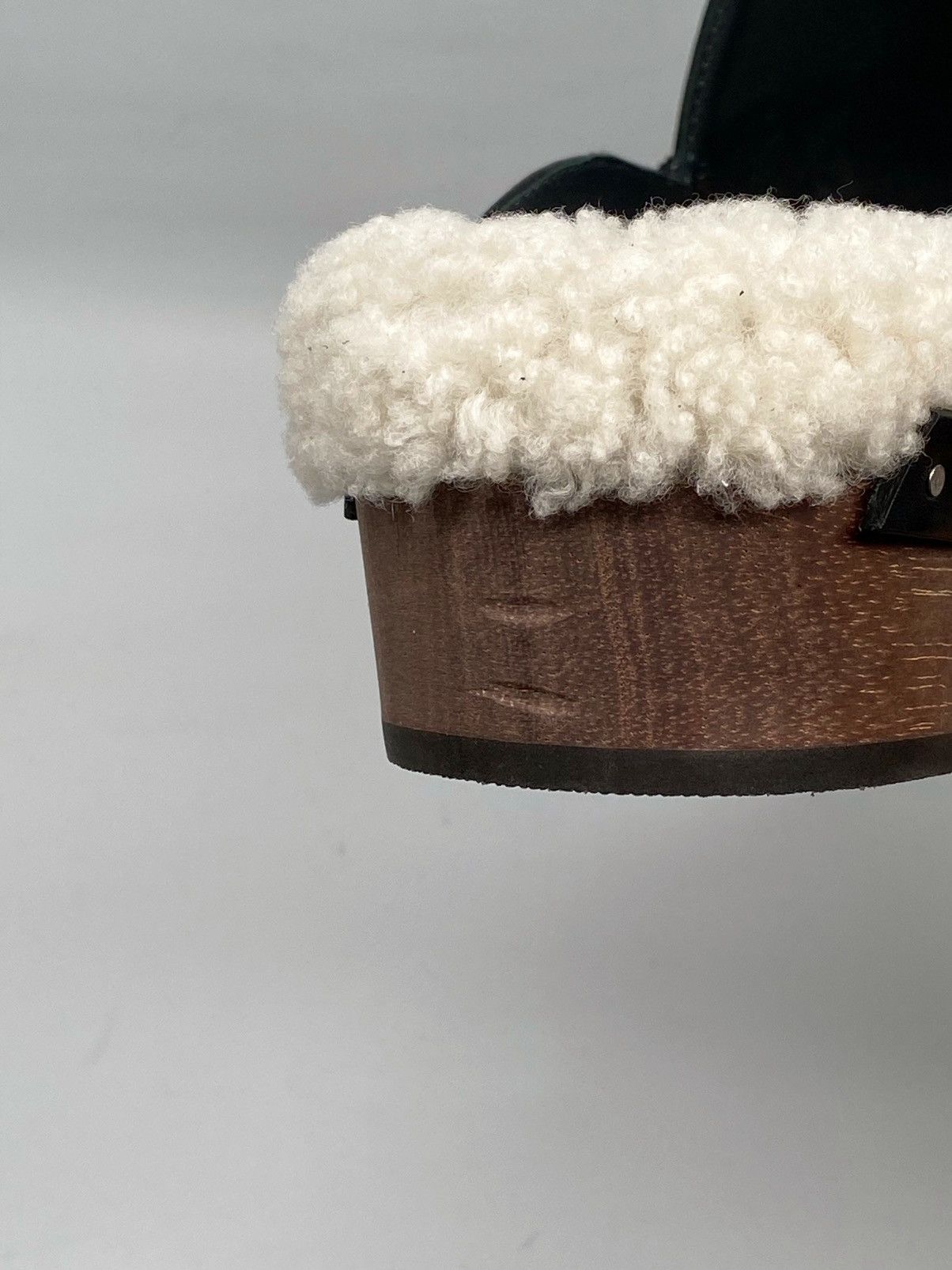 Brunello Cucinelli Brunello Cucinelli Beaded Shearling & Leather Clogs size 39 Size US 9 / IT 39 - 13 Thumbnail