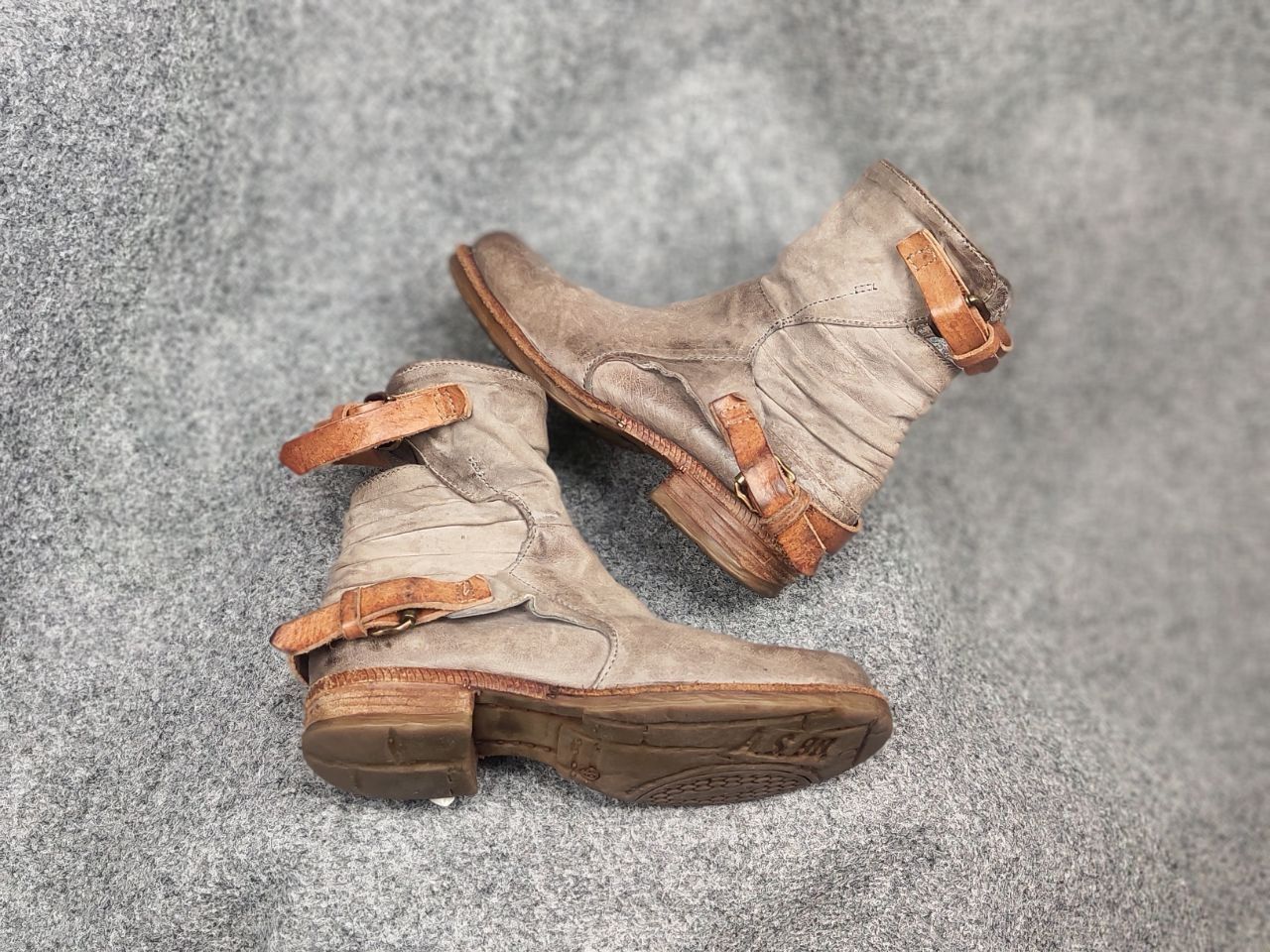 A.S.98 A.S.98 Design mummy Leather faded Ankle Zip Strap Boots Size US 9 / IT 39 - 2 Thumbnail