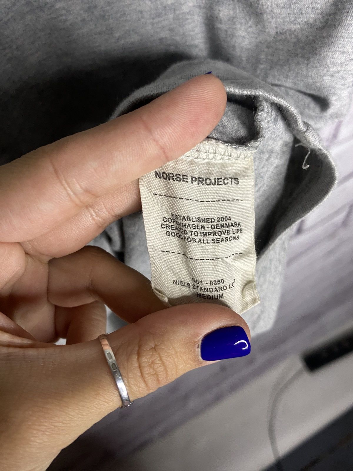 Norse Projects 90 s Vintage Norse Projects Centr Logo Silver Mens T-Shirt Size US M / EU 48-50 / 2 - 9 Thumbnail
