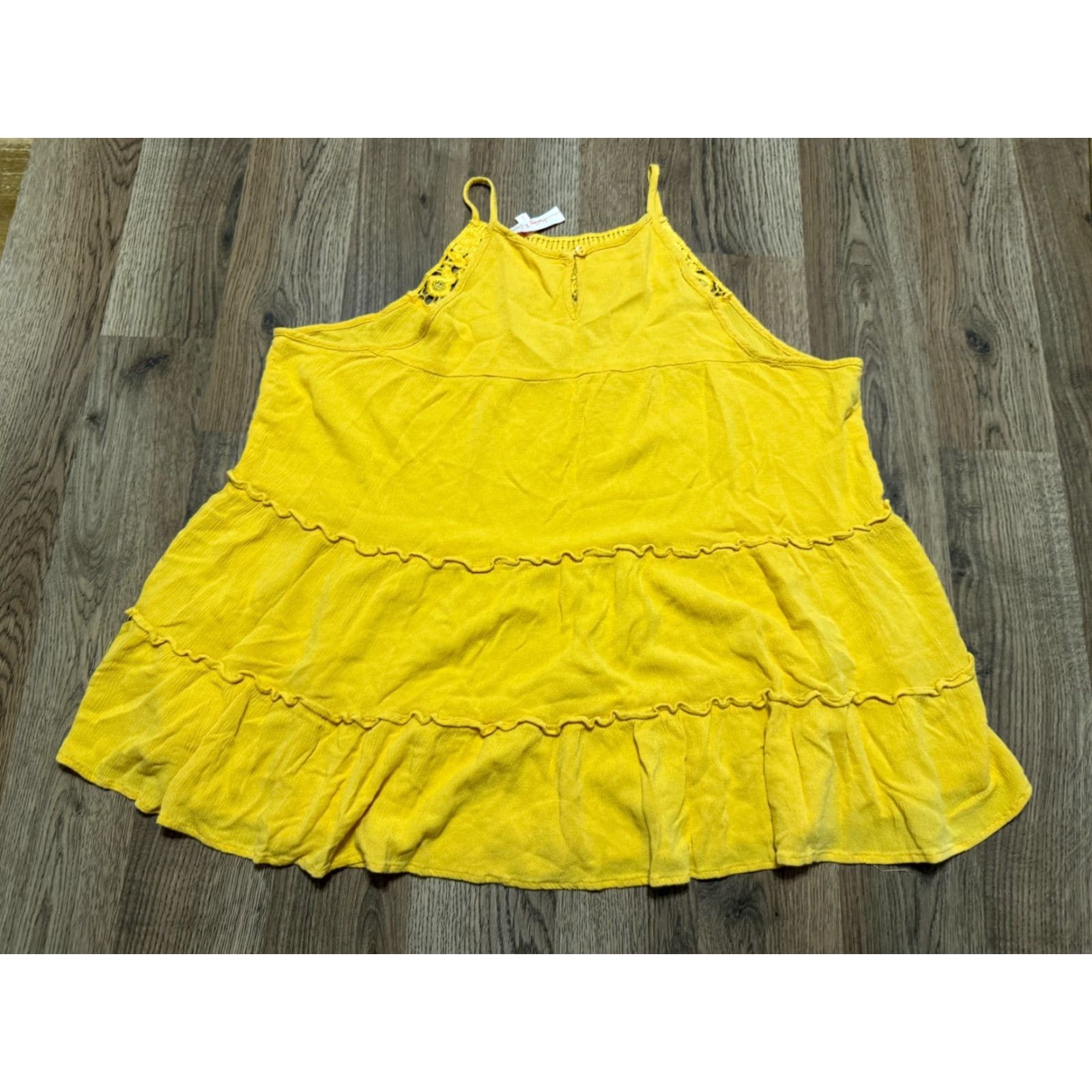 Vintage Hailey & Co. Tank Top Women's Size Large Yellow Crochet Ruffles Tank Women Casual Sleeveless Pullover Vest Size L / US 10 / IT 46 - 2 Thumbnail