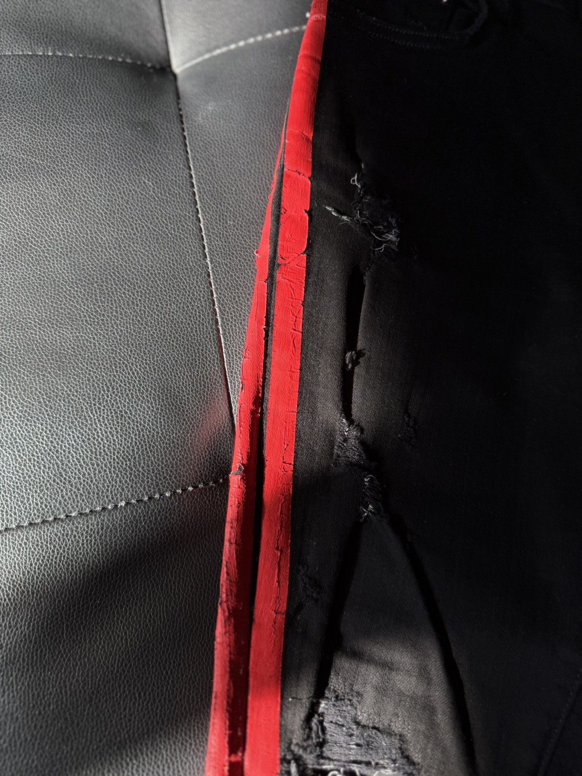 Amiri Amiri Black Stripe RARE Size 31 Flawless 🧼 Size US 31 - 7 Thumbnail