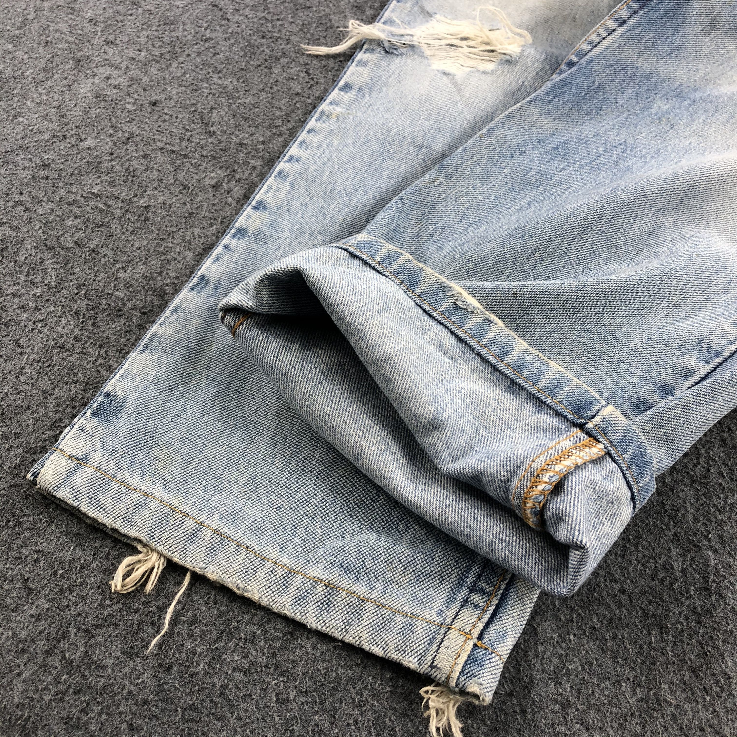 Vintage 90s Distress Light Wash Levis 510 Jeans-JM1356