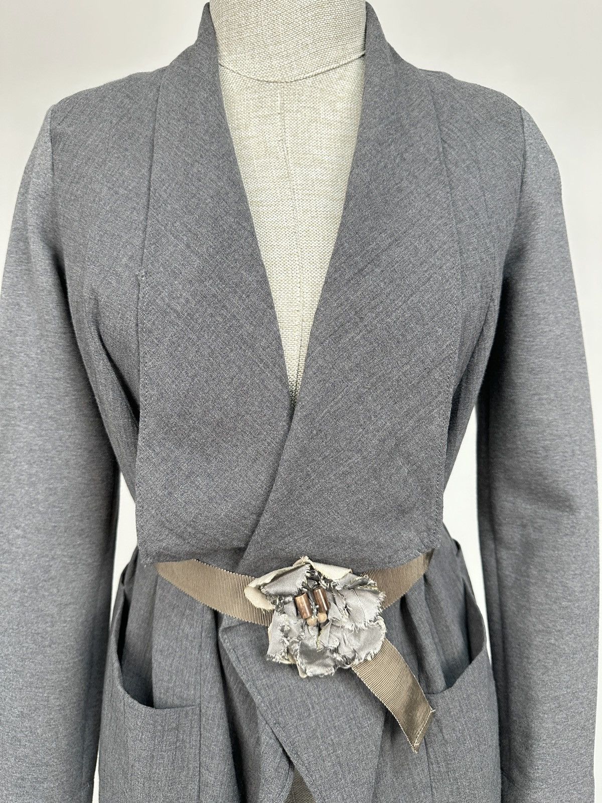 Brunello Cucinelli BRUNELLO CUCINELLI Draped Gray Wool Jacket Flower Belt Sz 40 Size S / US 4 / IT 40 - 8 Thumbnail