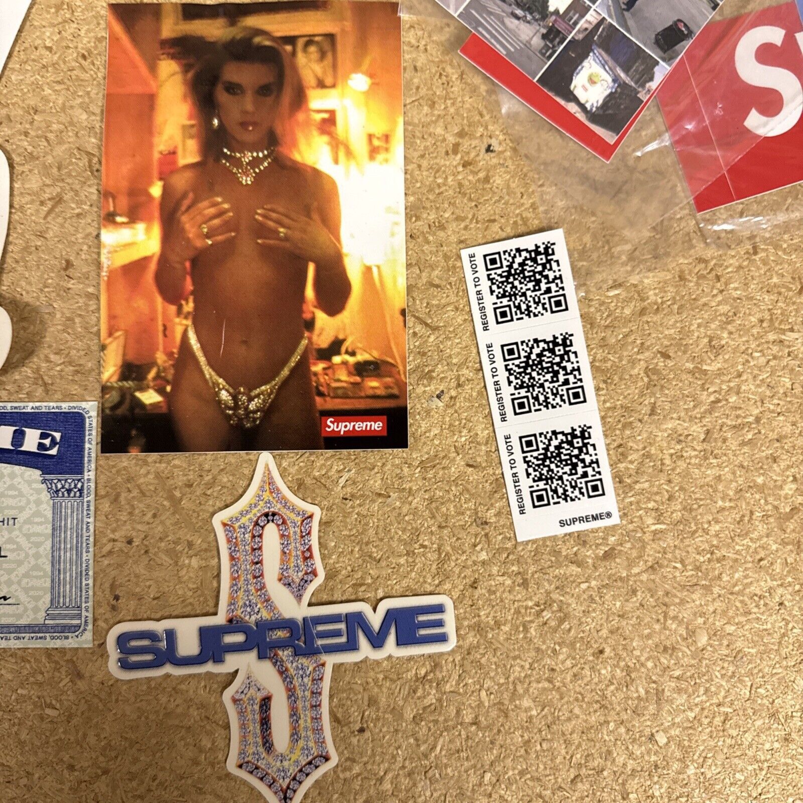 Supreme Supreme Sticker & Accessories 28 Box Logo, Bubbles, Ponchos Size ONE SIZE - 5 Thumbnail