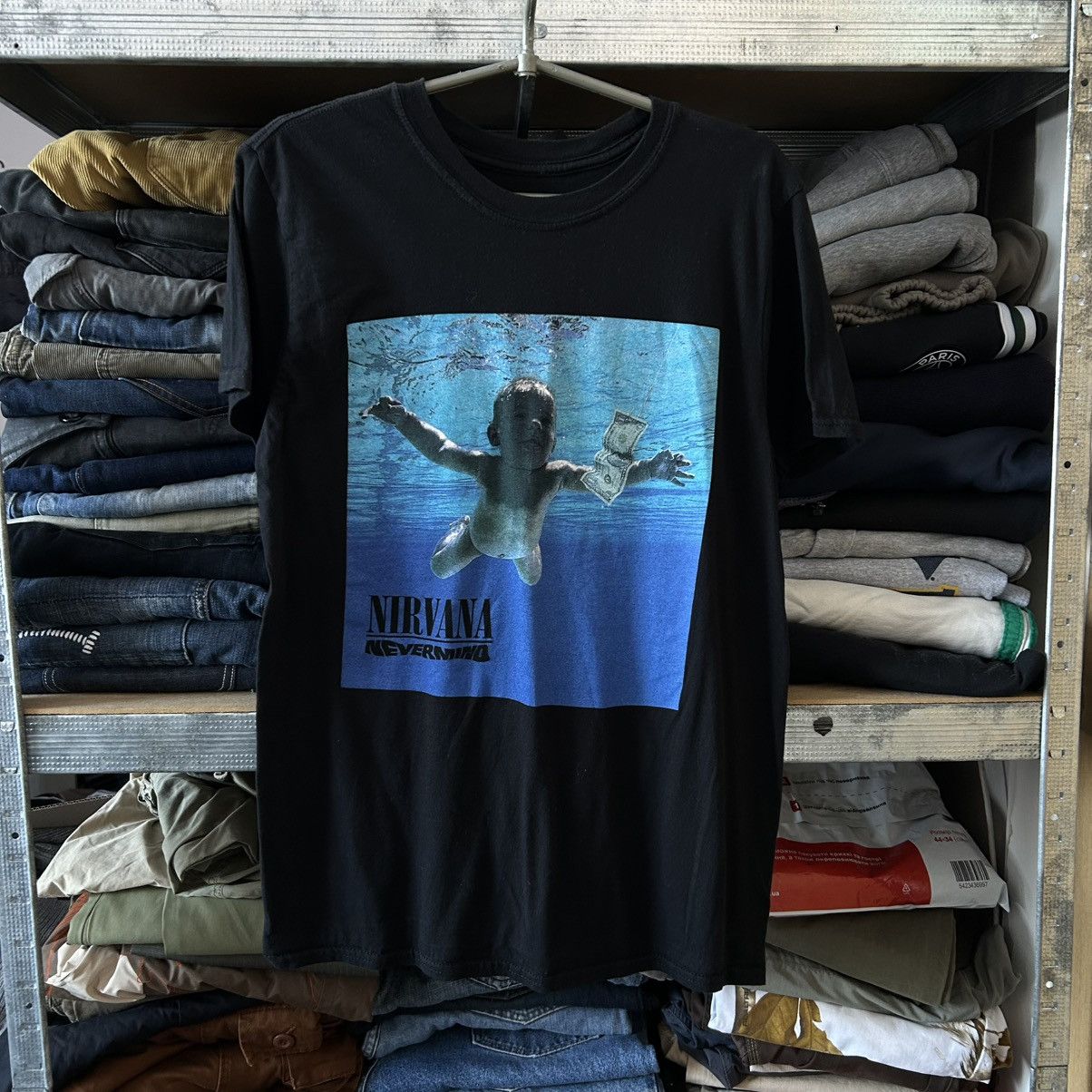 Nirvana Vintage Nirvana Nevermind bIg Graphic Logo rock band tee Size US M / EU 48-50 / 2 - 1 Thumbnail