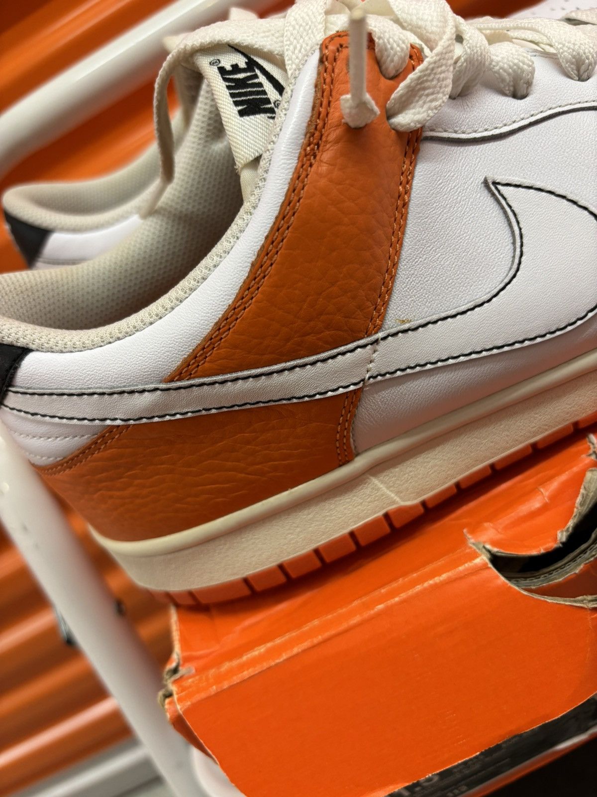 Nike × Vintage ***FINAL DROP*** RARE 2008 NIKE DUNK LOW LEATHER 11.5 Size US 11.5 / EU 44-45 - 7 Thumbnail