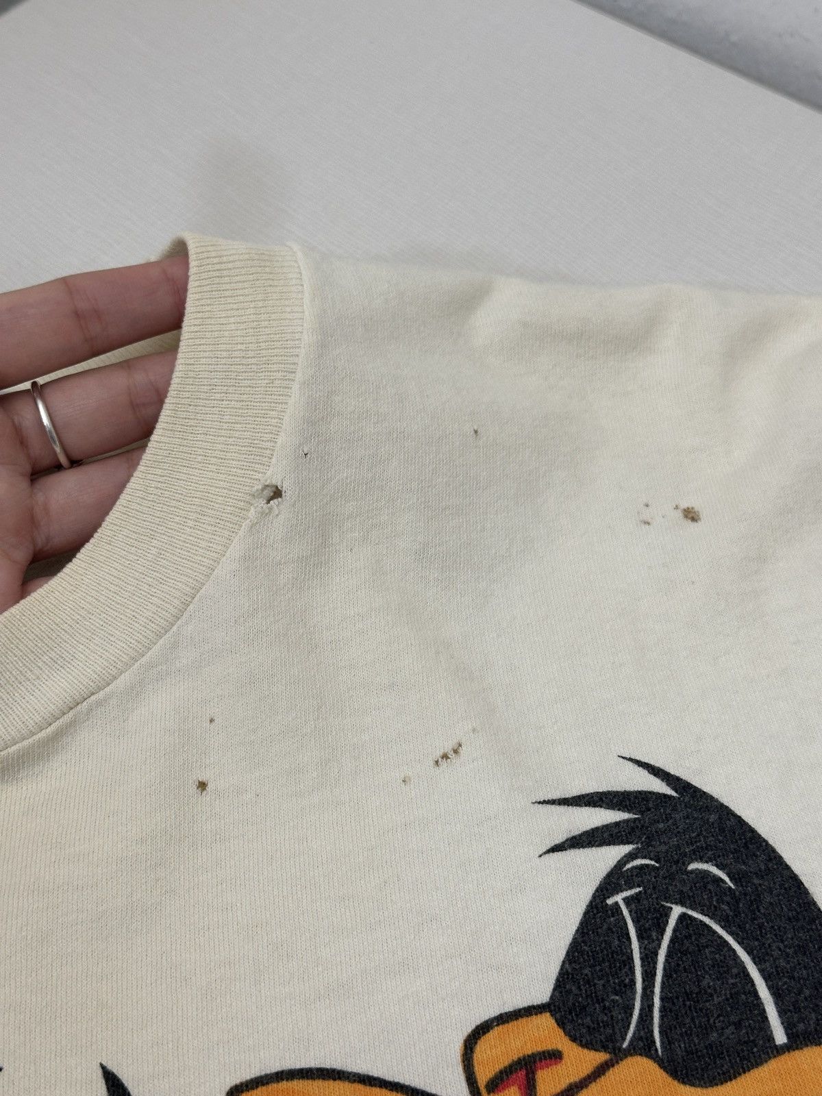 Warner Bros Vintage Looney Tunes Earner Bros TShirt Single Stitch Taz Size US XL / EU 56 / 4 - 5 Thumbnail