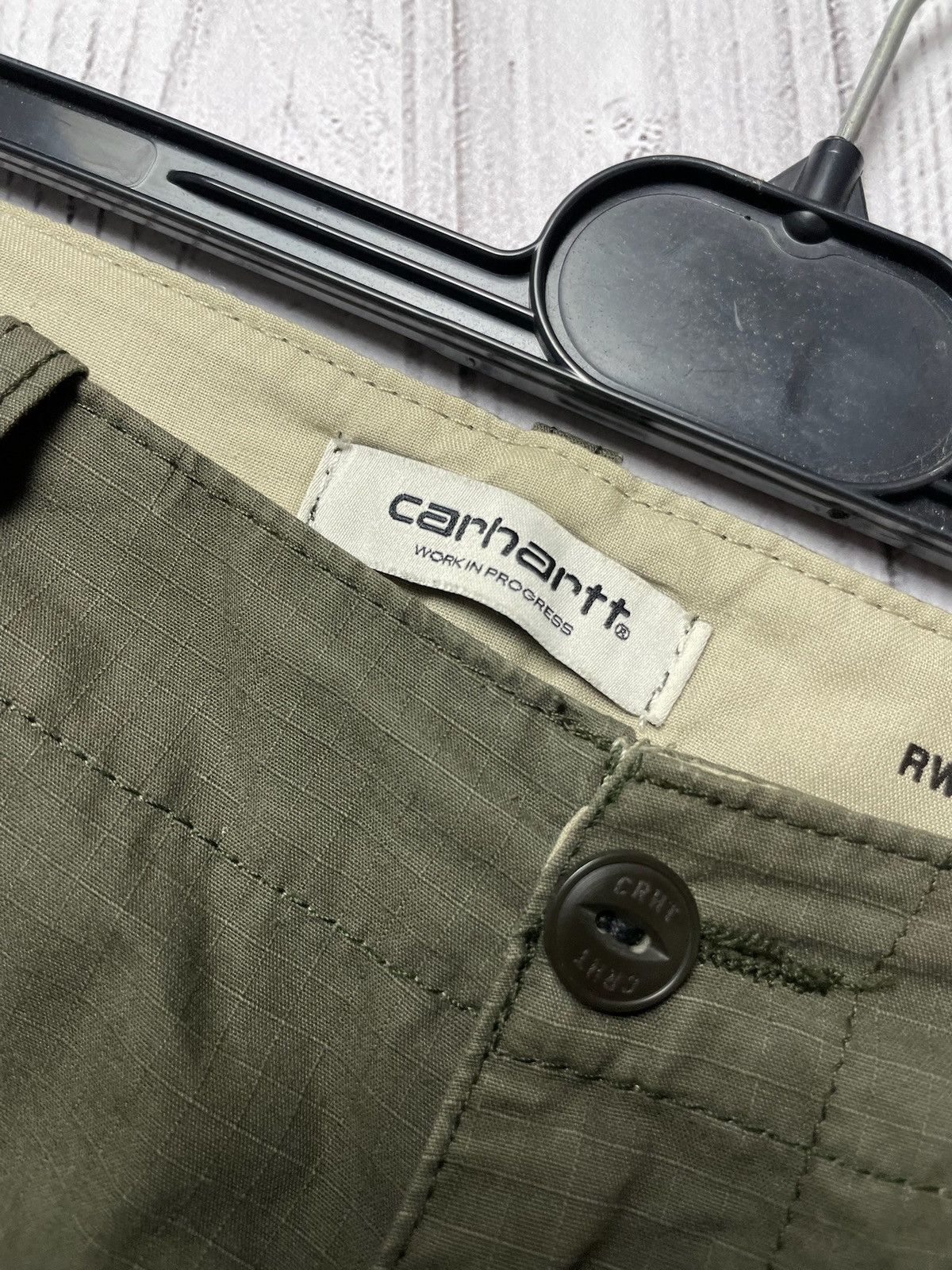 Carhartt Wip Carhartt wip cargo pants y2k size 29 rare streetwear Size US 29 - 6 Thumbnail