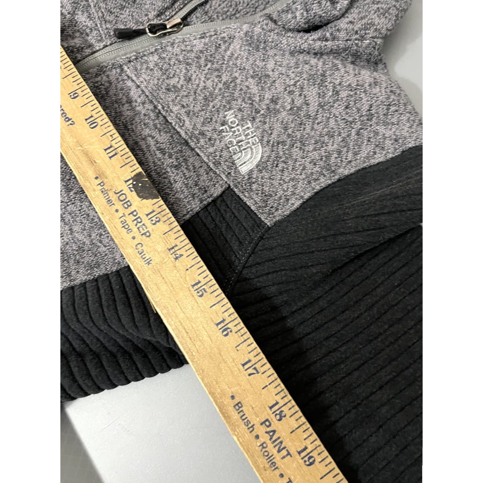 The North Face The North Face Embroidered Women Full Zip Black Silver Long Sleeve Sweater Small Womens Size S / US 4 / IT 40 - 6 Thumbnail
