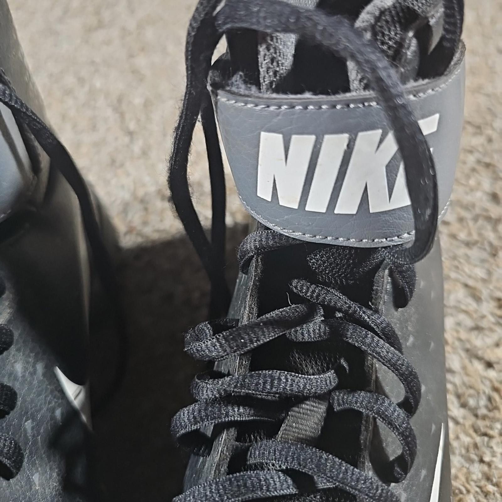 Nike Nike Fastflex Cleats 6Y Black Gray used 880133-002 Size ONE SIZE - 5 Thumbnail