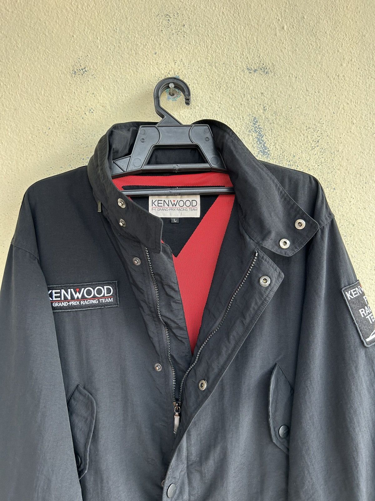Formula 1 × Sports Specialties Kenwood F-1 Grand-Prix Racing Team Jacket Size US L / EU 52-54 / 3 - 9 Thumbnail