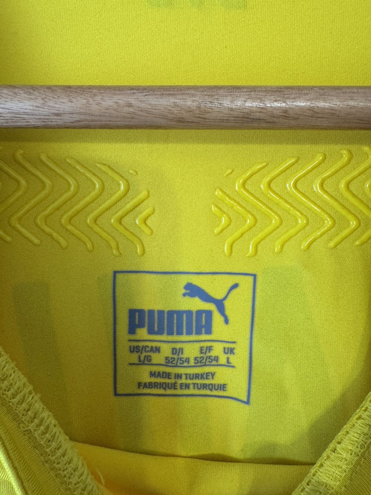 Puma Sahin #8 Borussia Dortmund 2016-2017 Match Worn Jersey CL Size US L / EU 52-54 / 3 - 22 Thumbnail