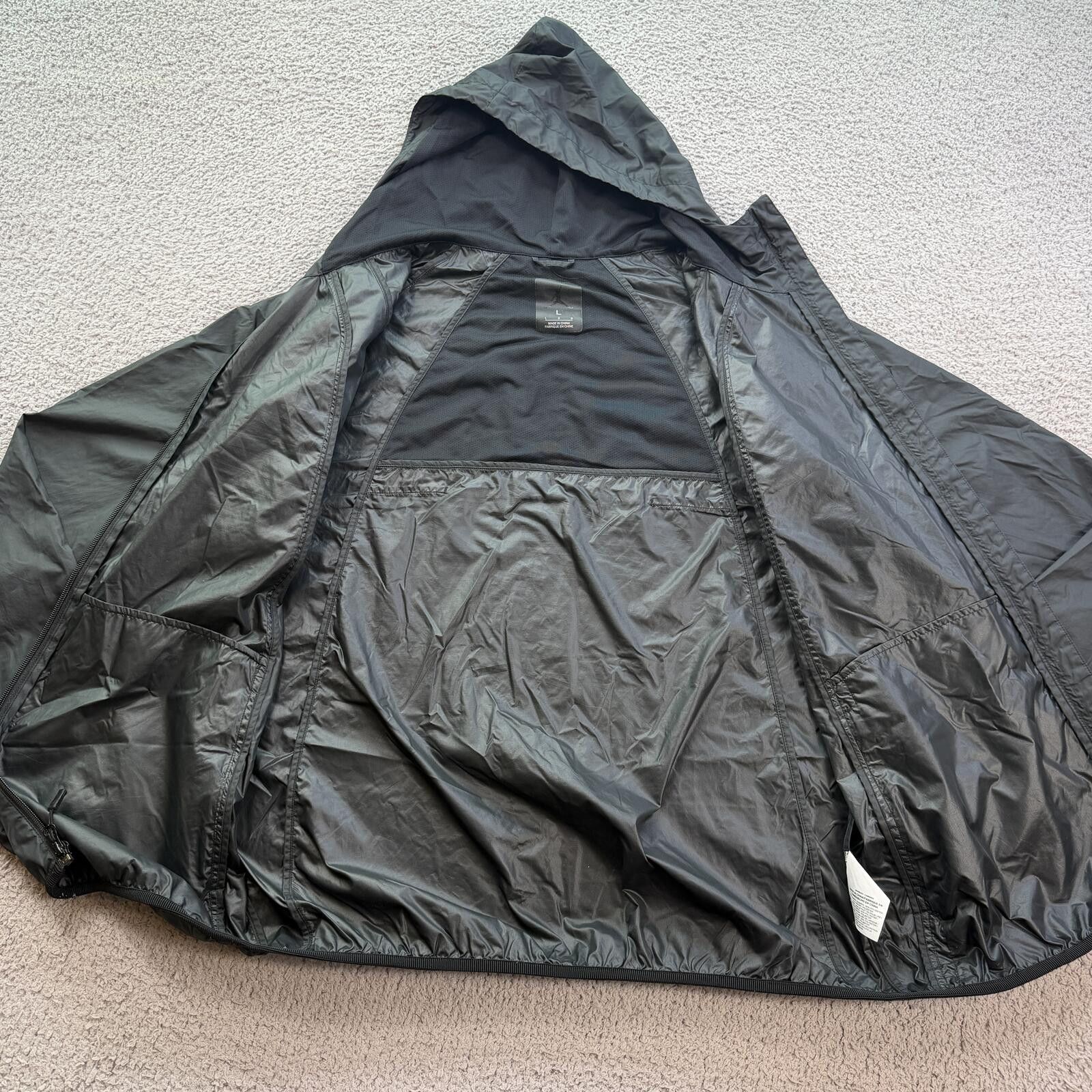 Jordan Brand Jordan Black Lightweight Hooded Windbreaker Jacket Mens L Size US L / EU 52-54 / 3 - 3 Thumbnail