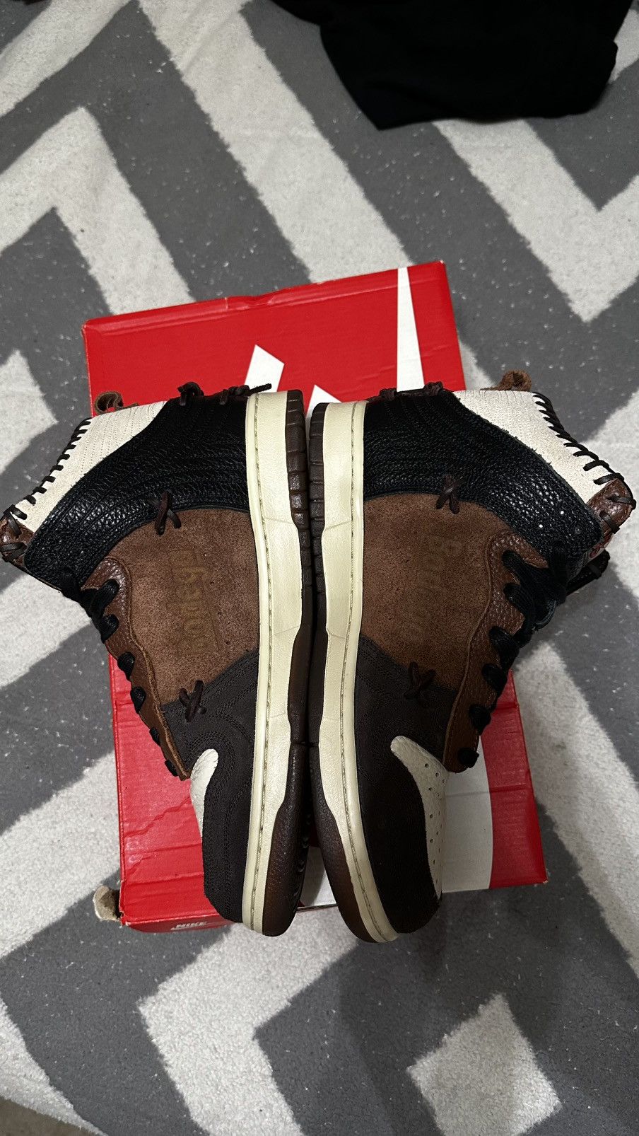 Bodega × Nike Nike Dunk x BDGA (Bodega) Size 9 Men's Pre-Owned Size US 9 / EU 42 - 4 Thumbnail