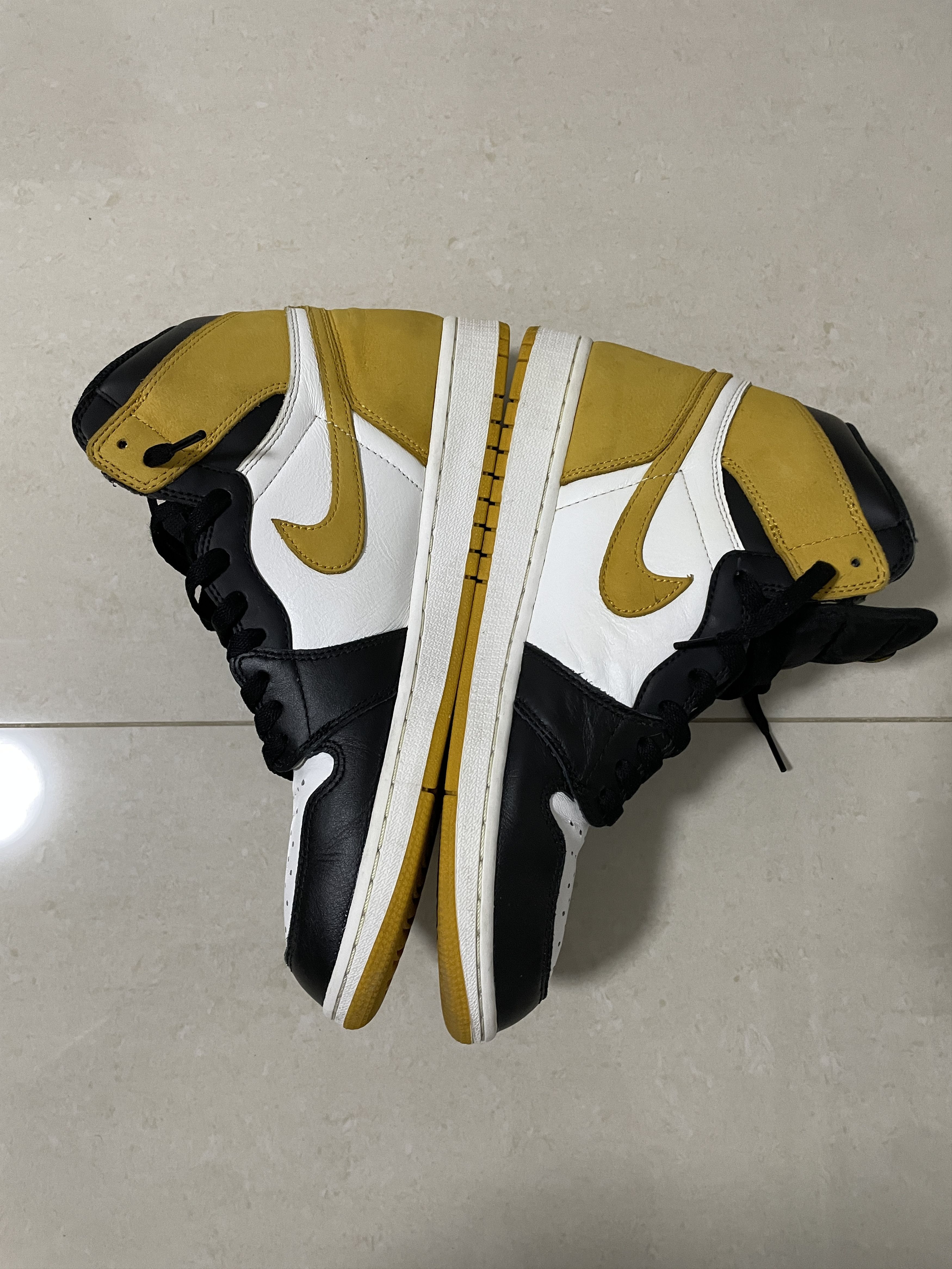 Jordan Brand Air Jordan 1 Retro High OG “Yellow Ochre” Size US 11.5 / EU 44-45 - 3 Thumbnail