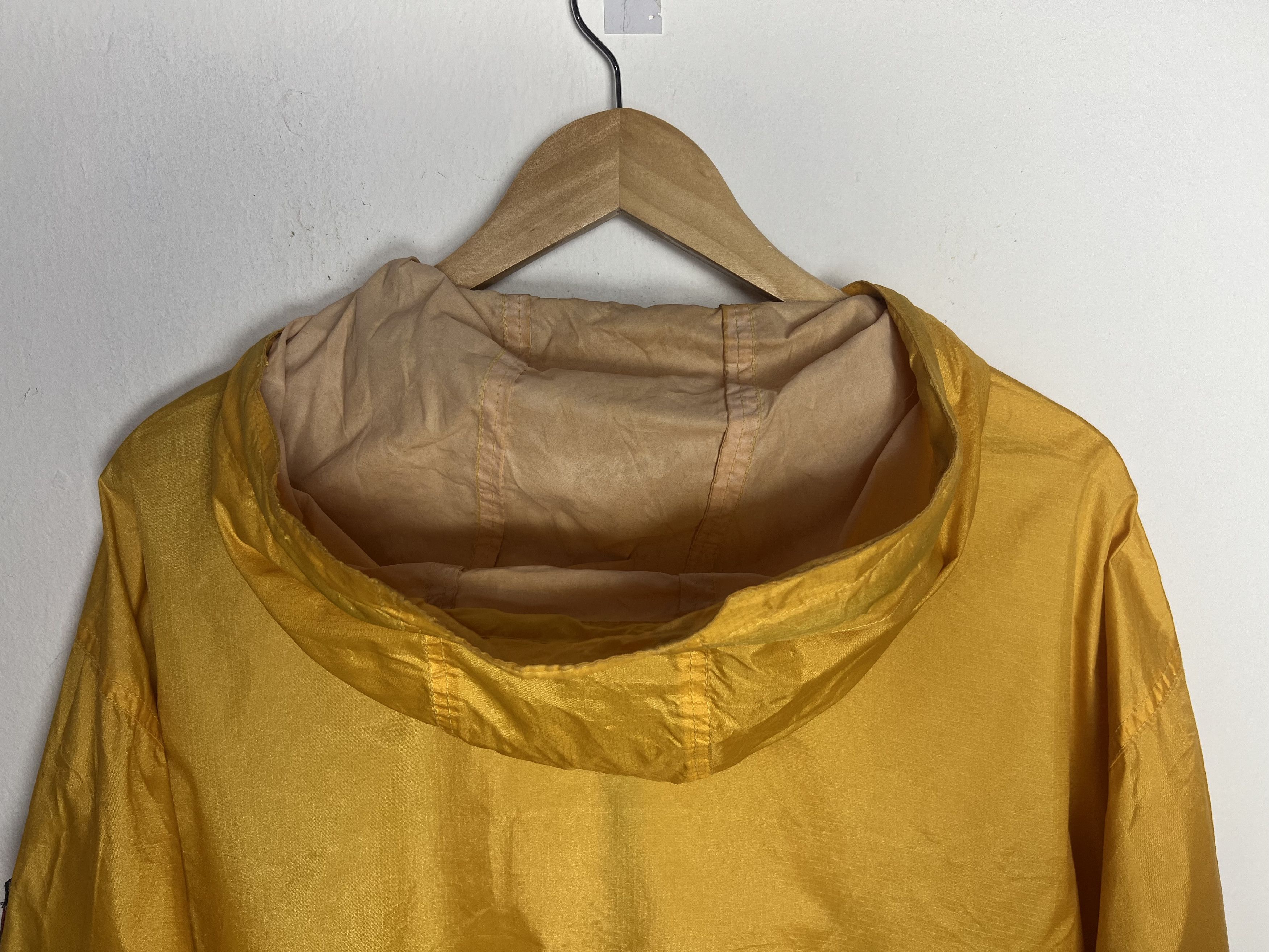 Tommy Hilfiger Vintage Tommy Hilfiger Yellow Windbreaker Jacket Size US L / EU 52-54 / 3 - 9 Thumbnail