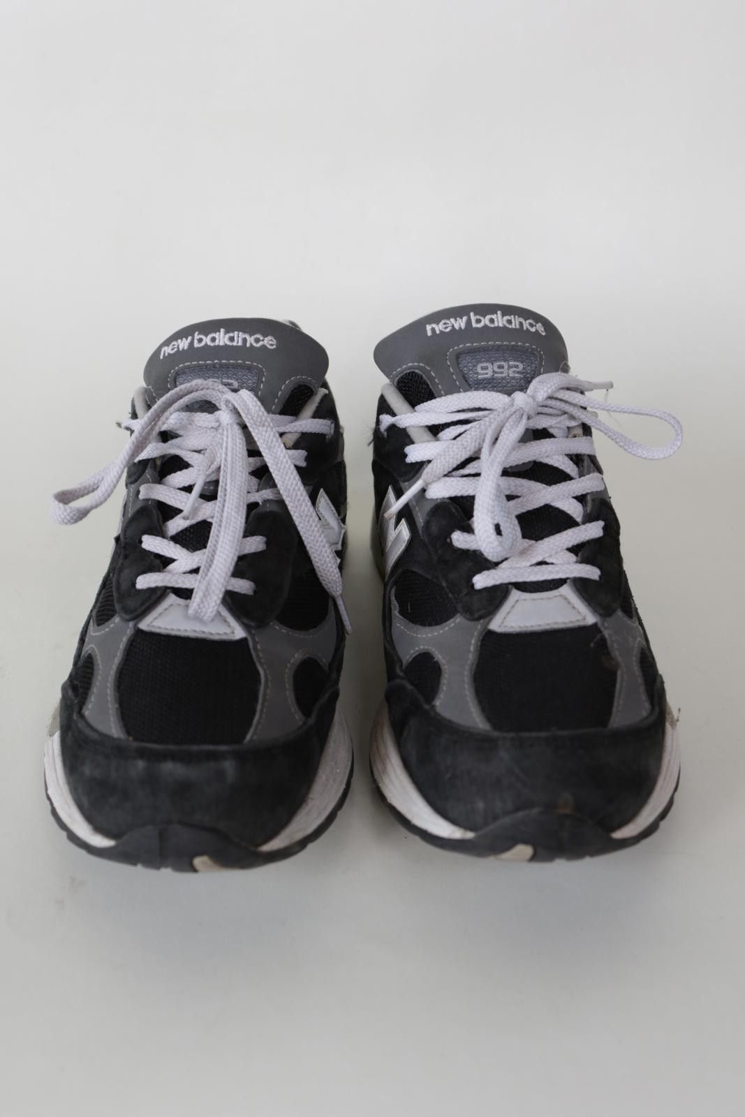 New Balance 2021' New Balance 992 Black Grey Low-Top Sneakers Size US 10 / EU 43 - 2 Thumbnail
